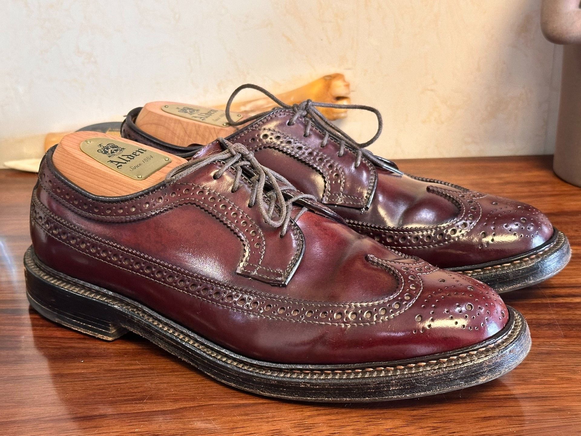Alden Alden Longwing 975 Boot Size US 7 / EU 40 - 1 Thumbnail