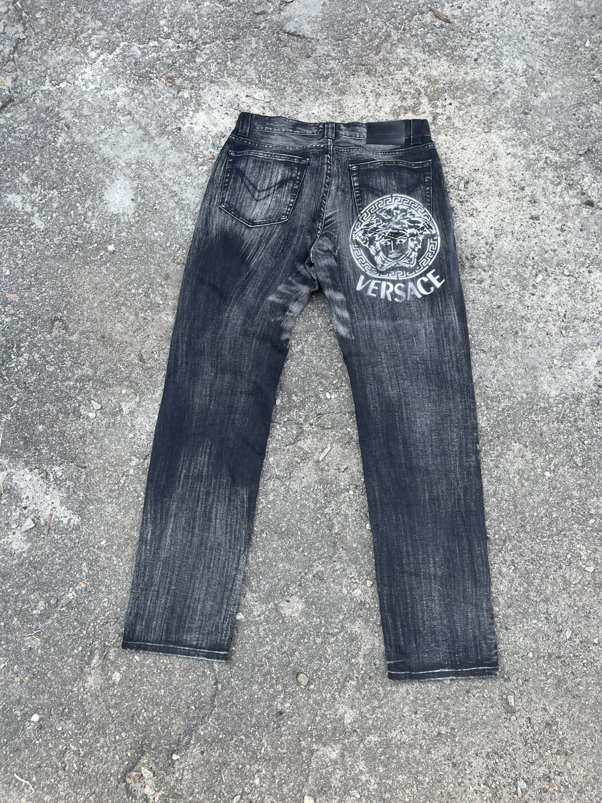 Versace Versace VJC cold desert chrome Barocco printed jeans distres Size US 34 / EU 50 - 1 Thumbnail