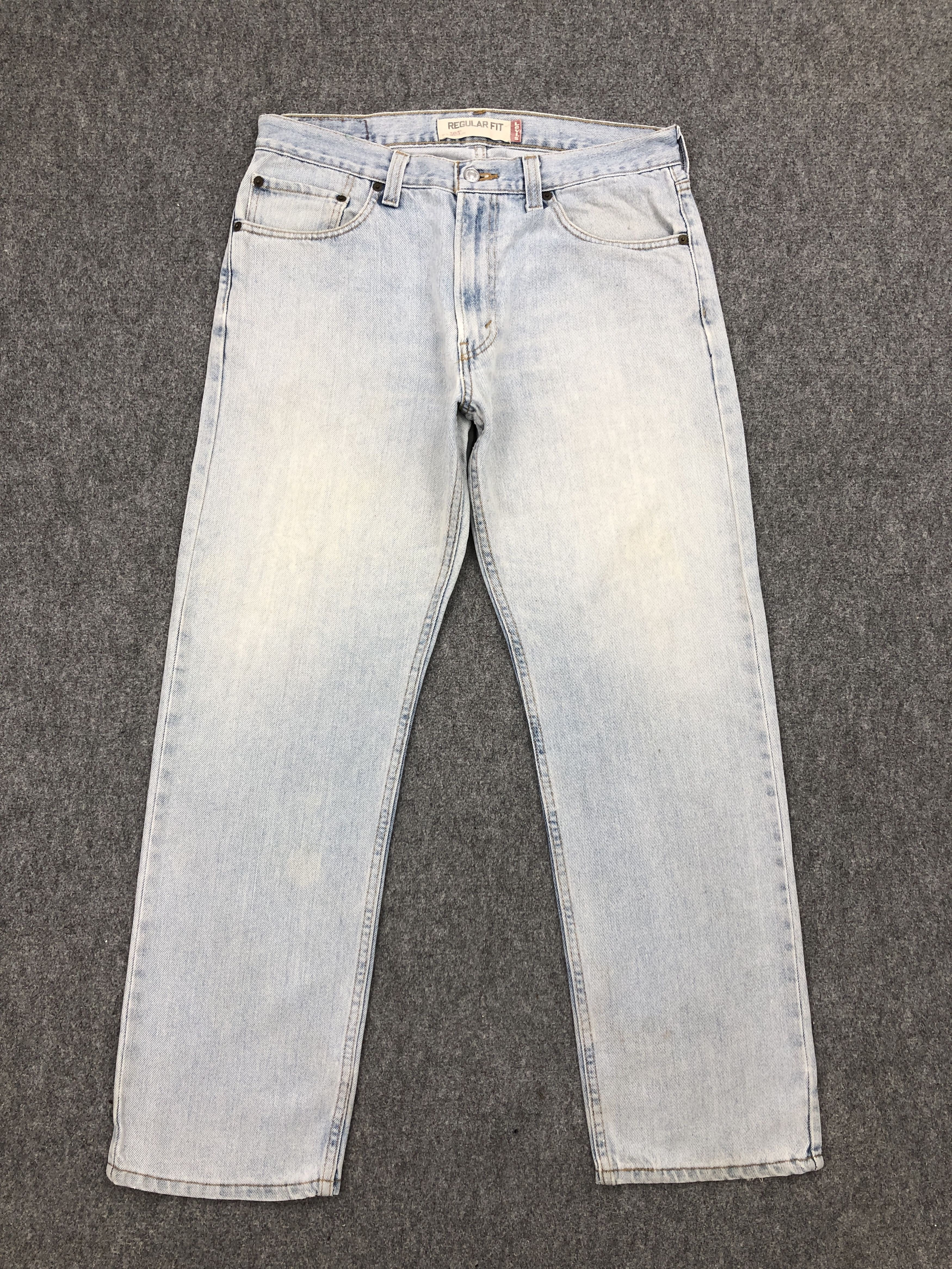 Levi's × Vintage Light Washed Vintage Levis 505 Jeans Size US 33 - 1 Thumbnail