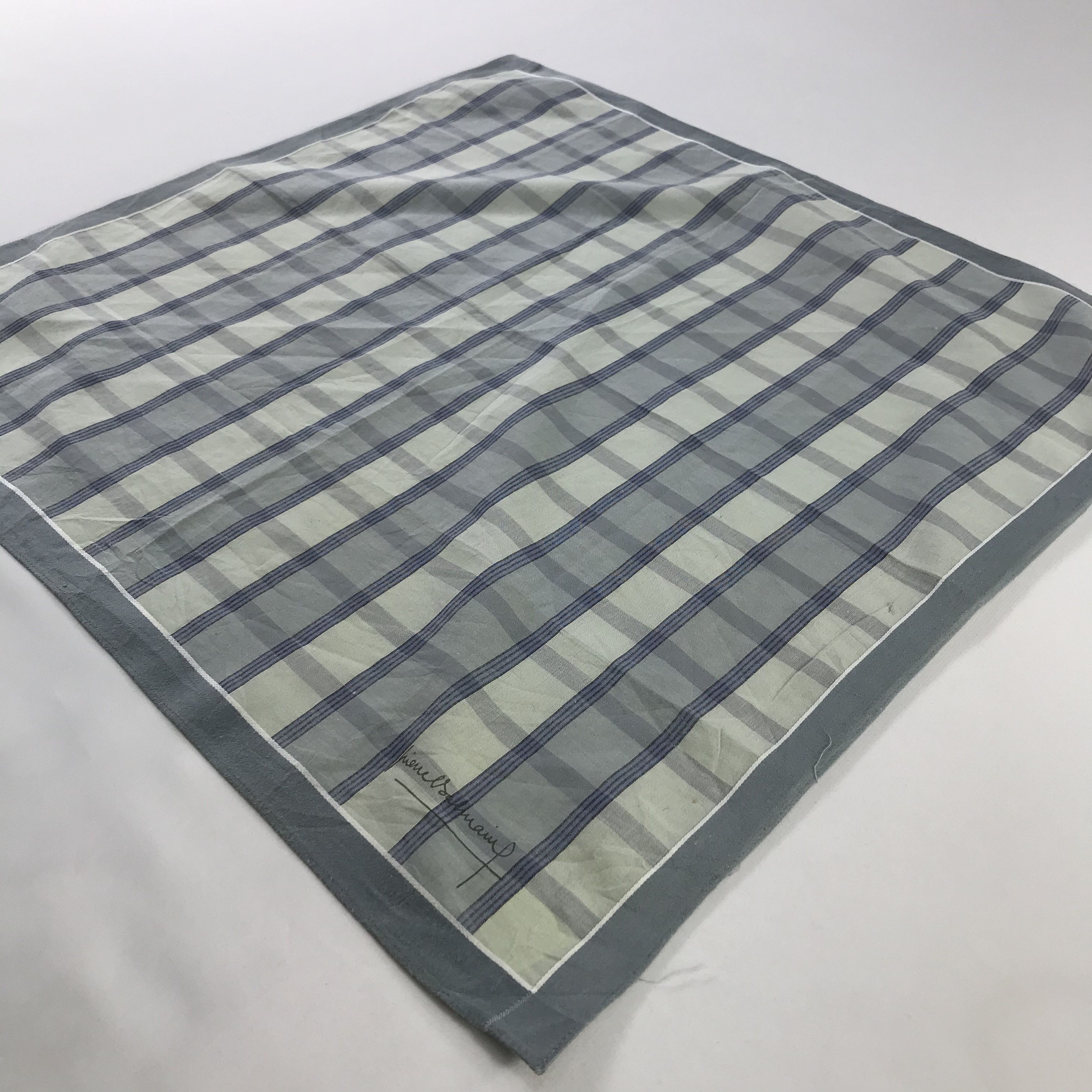 Pierre Balmain × Vintage Pierre Balmain Bandana / Handkerchief / Neckerchief - S1165 Size ONE SIZE - 2 Thumbnail