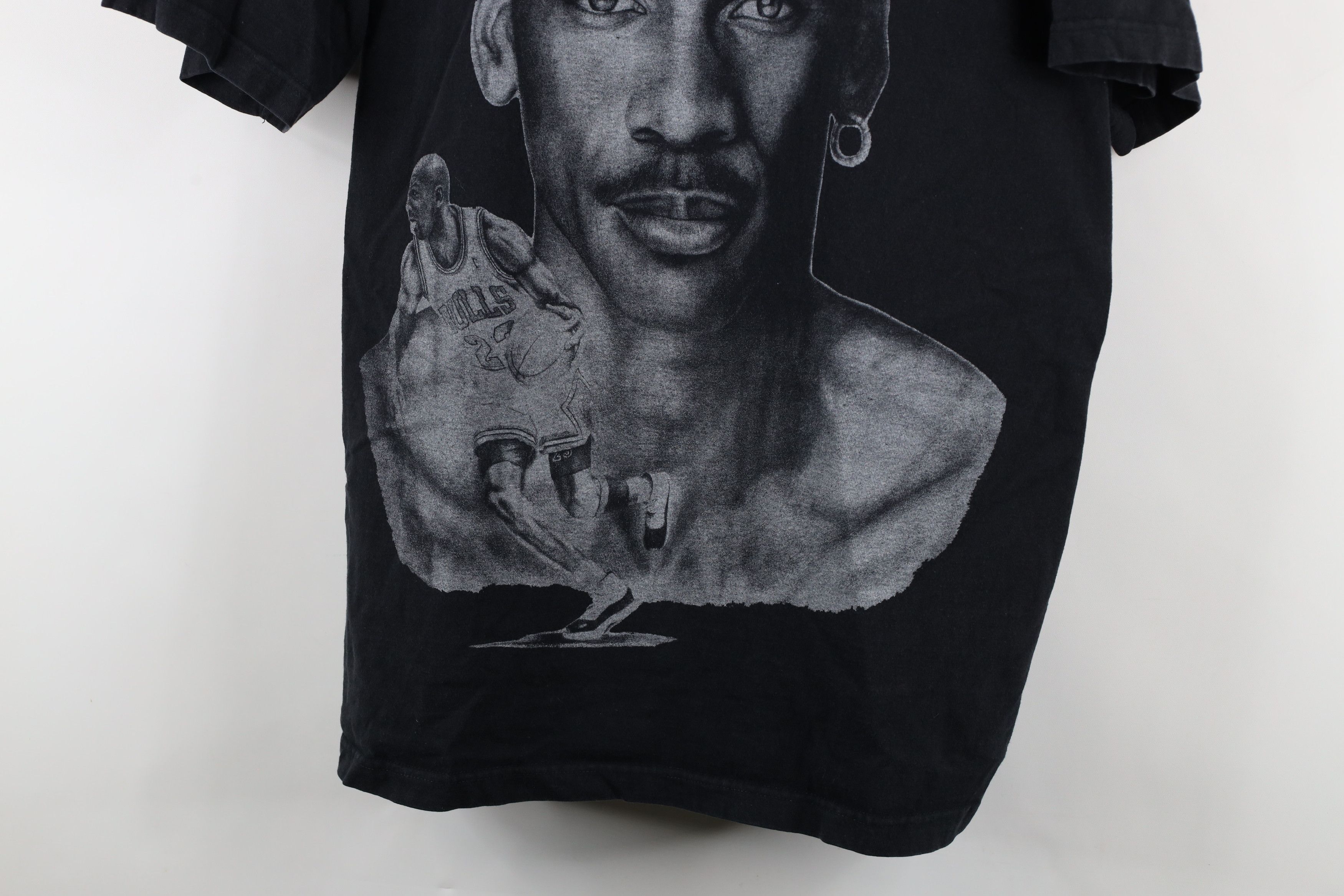 Vintage Vintage 90s Streetwear Michael Jordan Big Basketball T-Shirt Size US XXL / EU 58 / 5 - 3 Thumbnail