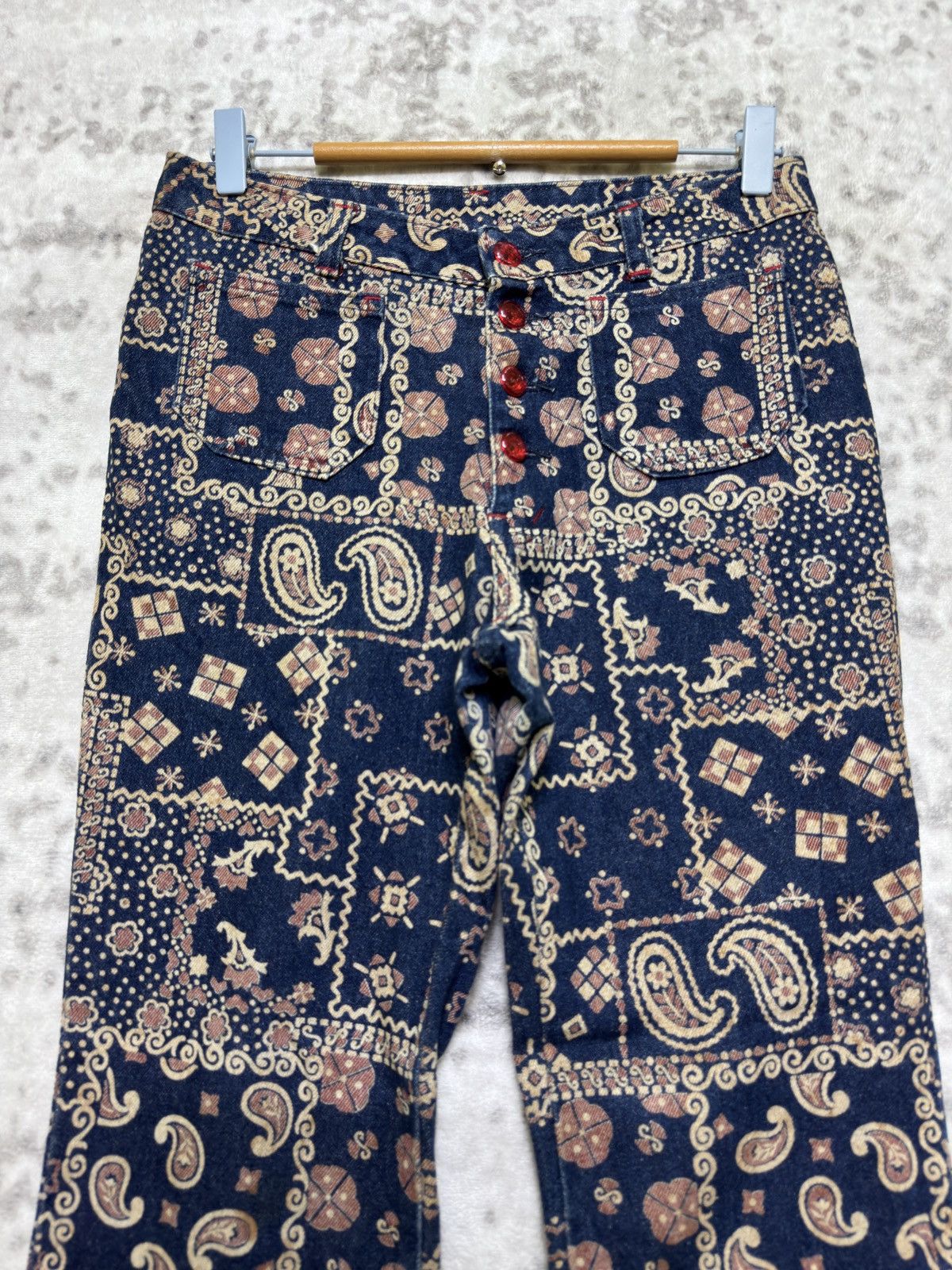 Vintage Vintage Paisley Bandana Print Flare Denim Bell Bottom Size US 27 - 3 Thumbnail