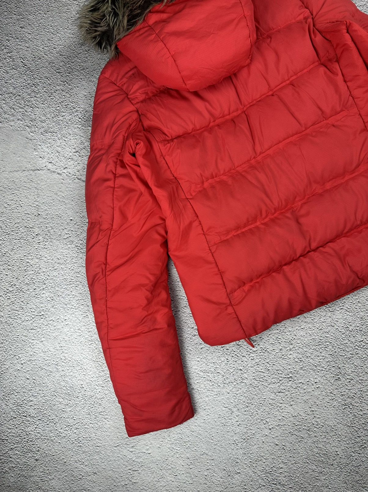 Nike ACG Vintage Nike ACG Down Puffer Jacket Washed Y2K Fur Fuzzy Size S / US 4 / IT 40 - 16 Thumbnail