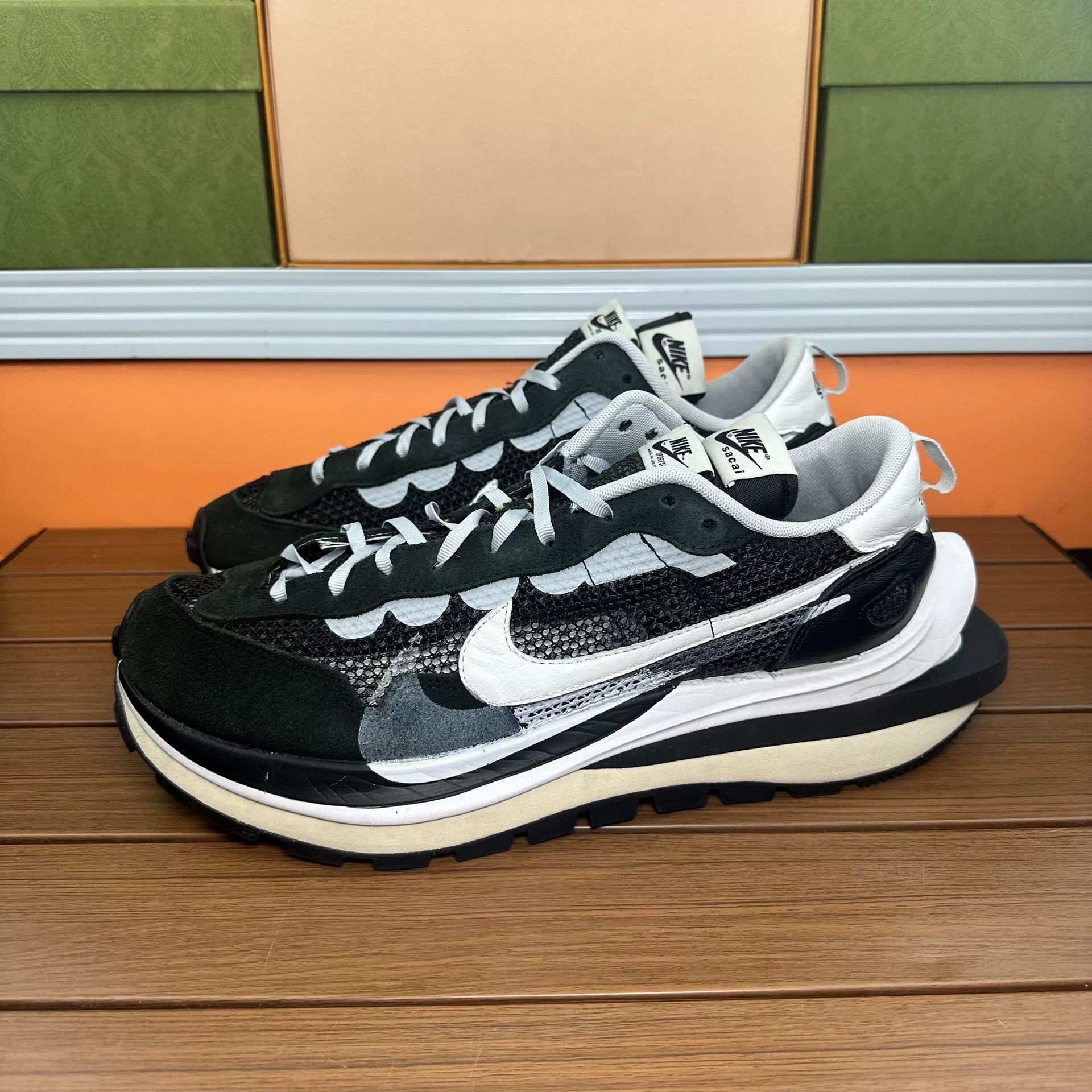 Sacai Sacai Black Lowtop Sneakers 13 Men Size US 13 / EU 46 - 1 Thumbnail
