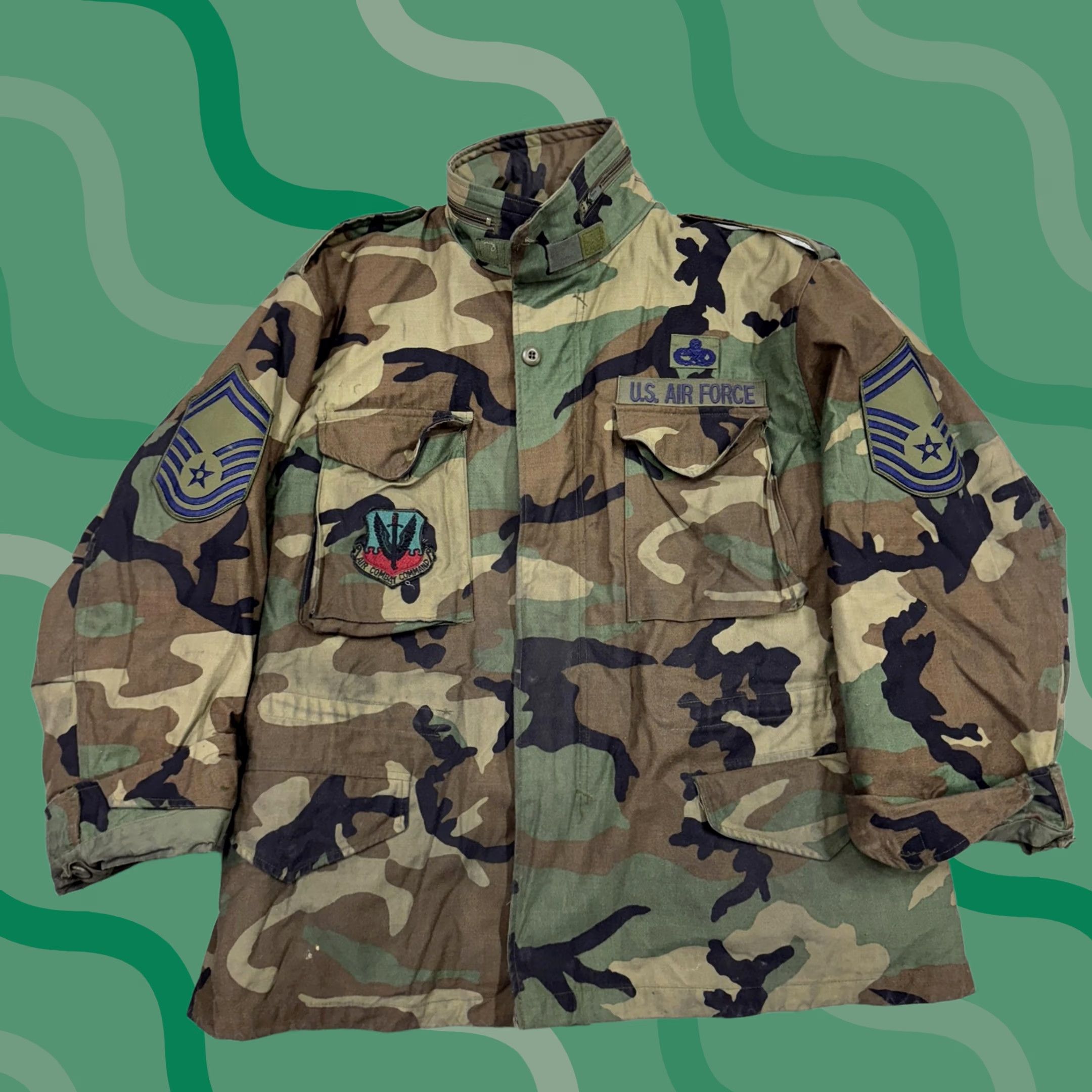 American Apparel VINTAGE U.S. Air Force Jacket Mens Large Short Woodland Camo M-65 Field Coat 90s Size US 33 - 1 Thumbnail