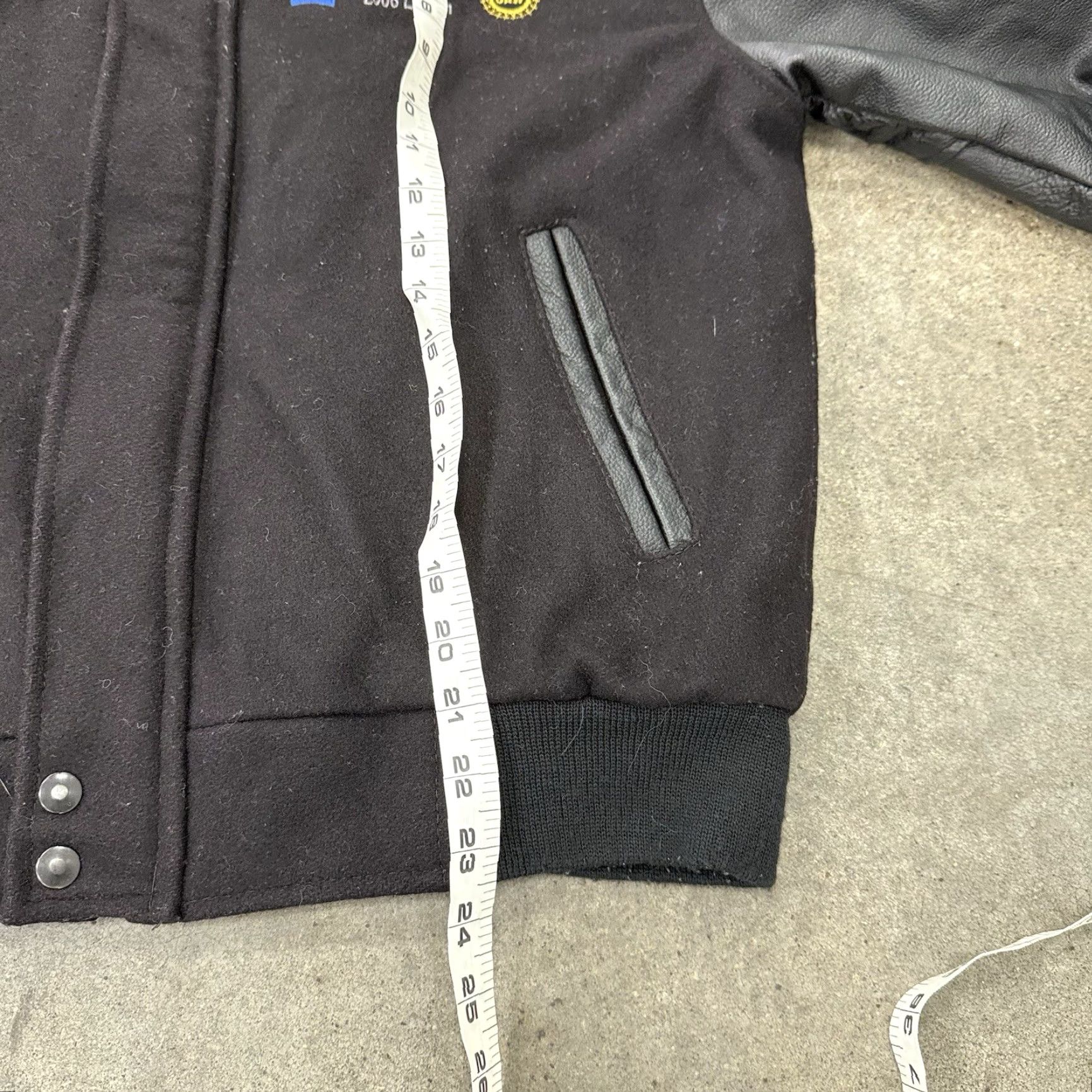 Vintage VINTAGE Cadillac Varsity Jacket Men’s Small S Black Wool & Leather sleeves 2006 DTS & Lucerne Launch Size US S / EU 44-46 / 1 - 7 Thumbnail