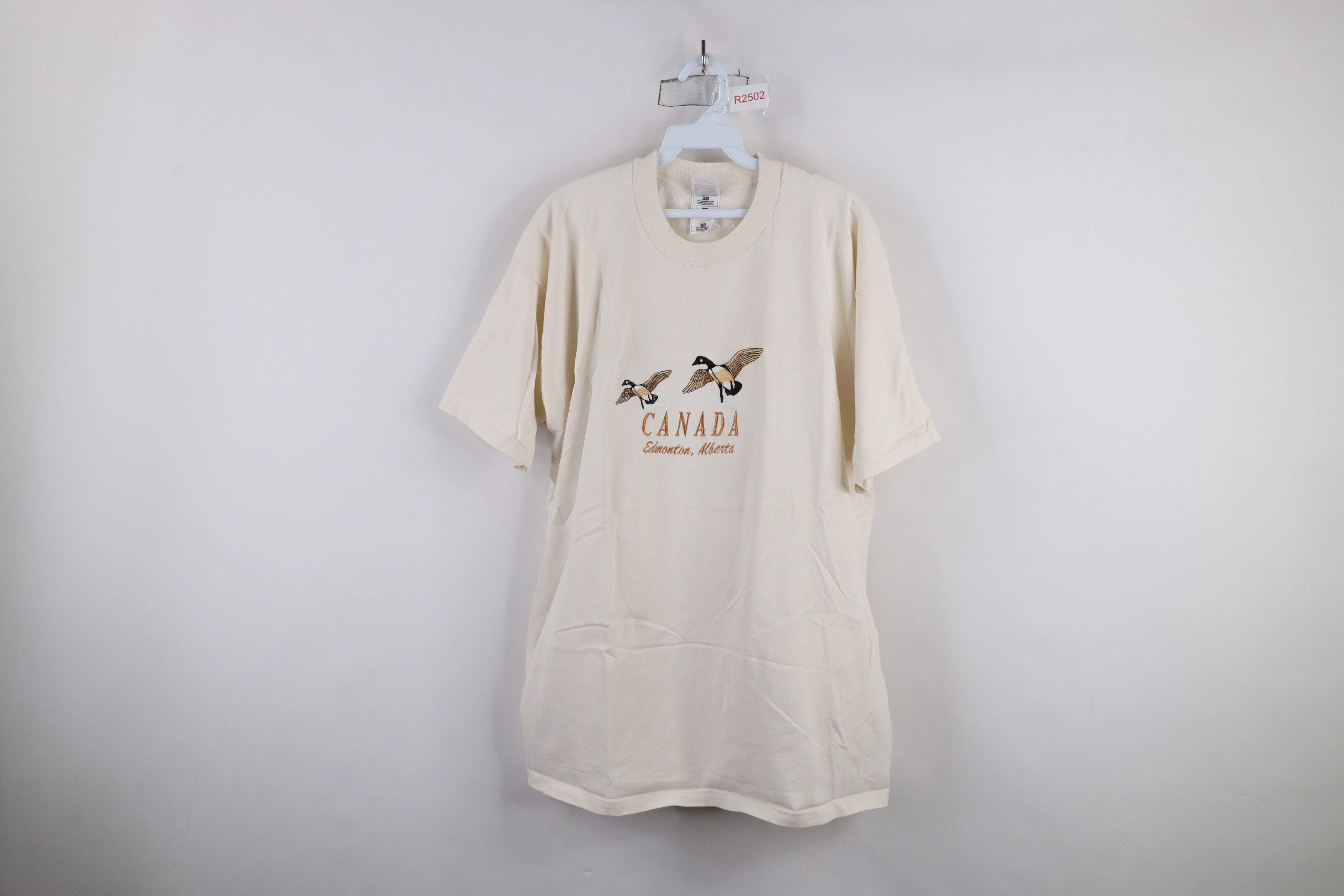Vintage Vintage 90s Streetwear Canada Goose Duck T-Shirt Cream Size US XXL / EU 58 / 5 - 1 Thumbnail