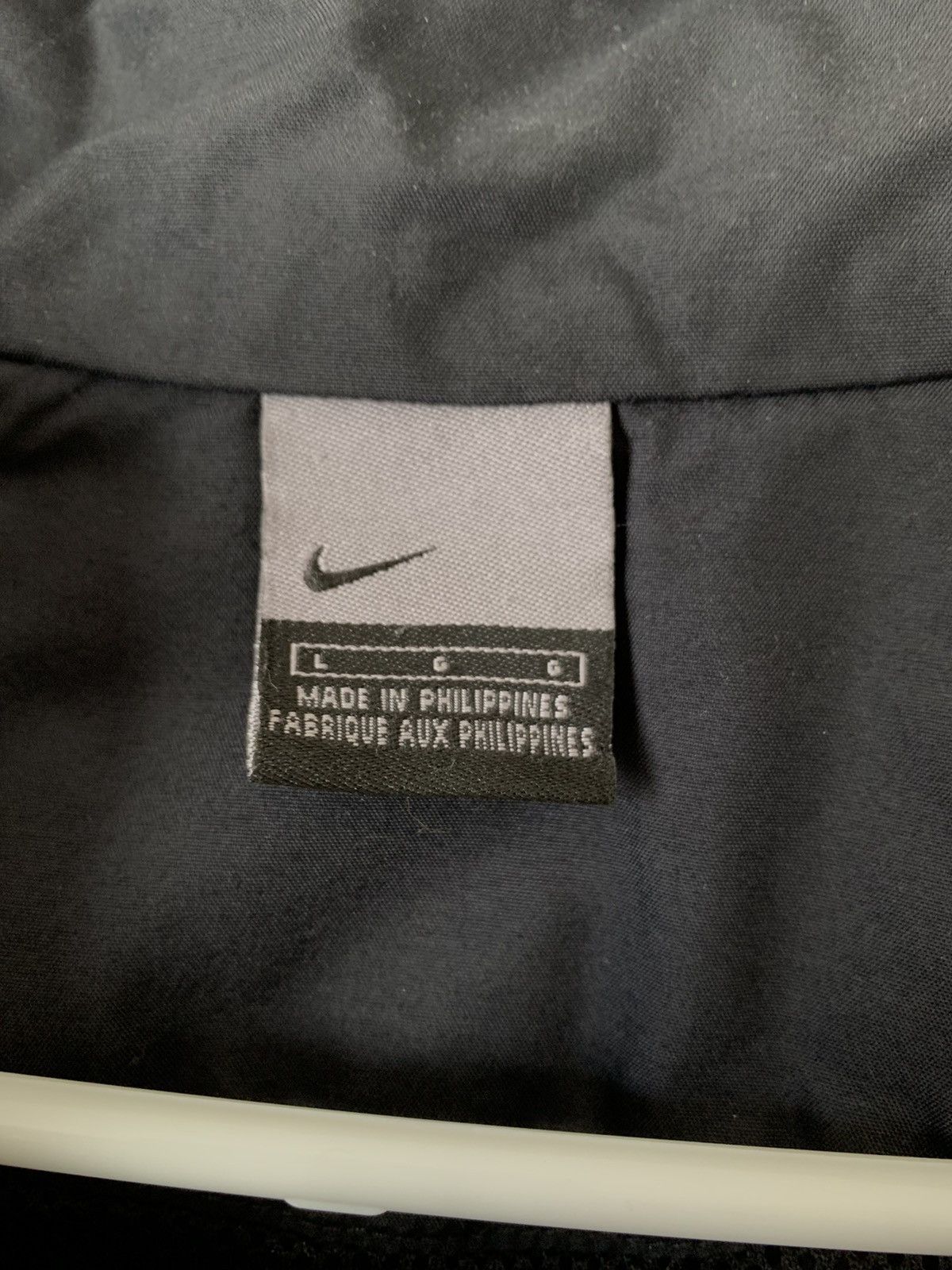 Nike × Vintage Vintage Nike Logo Windbreaker Size US L / EU 52-54 / 3 - 5 Thumbnail
