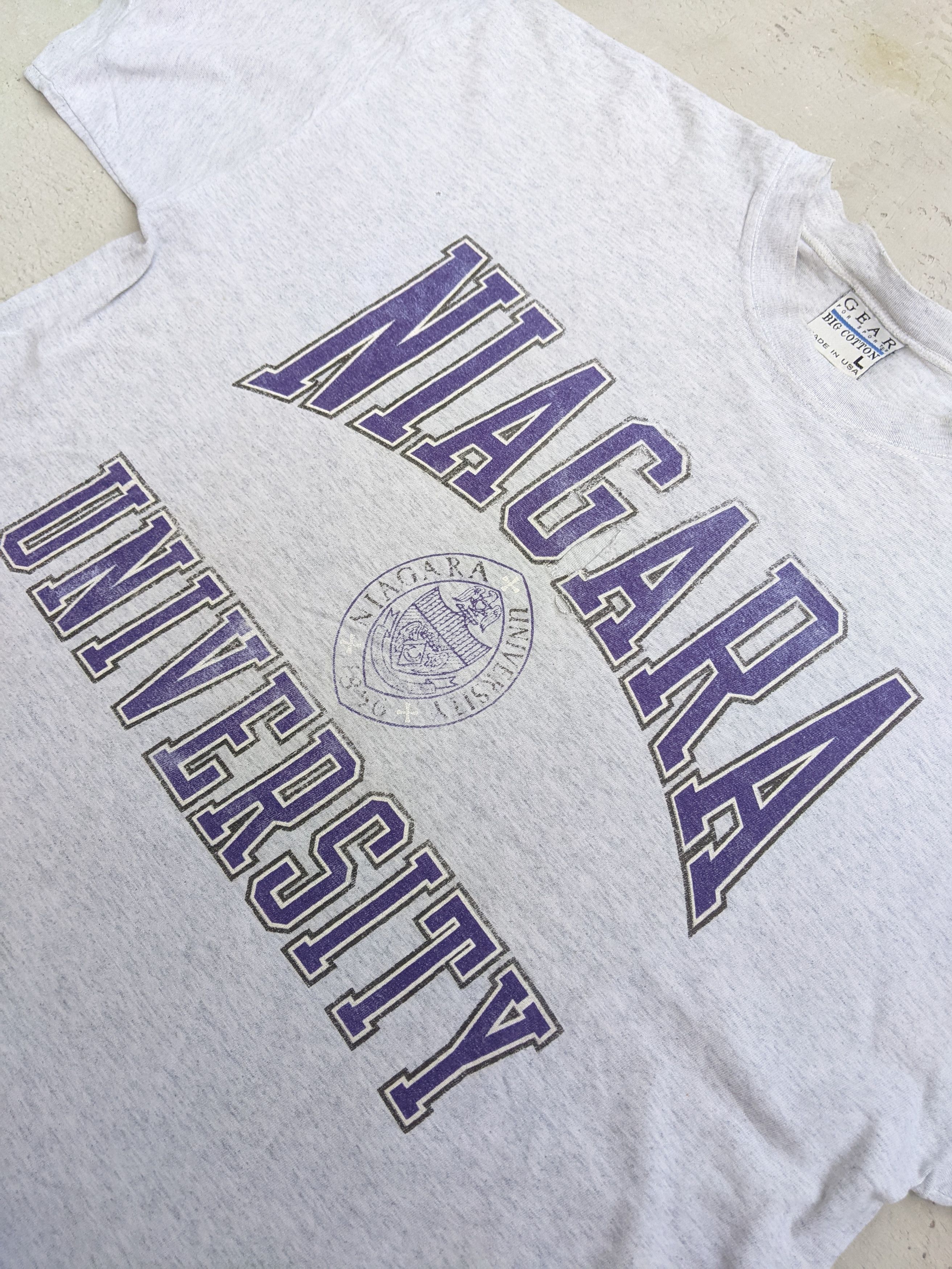 Other vintage niagara university Size US L / EU 52-54 / 3 - 3 Thumbnail