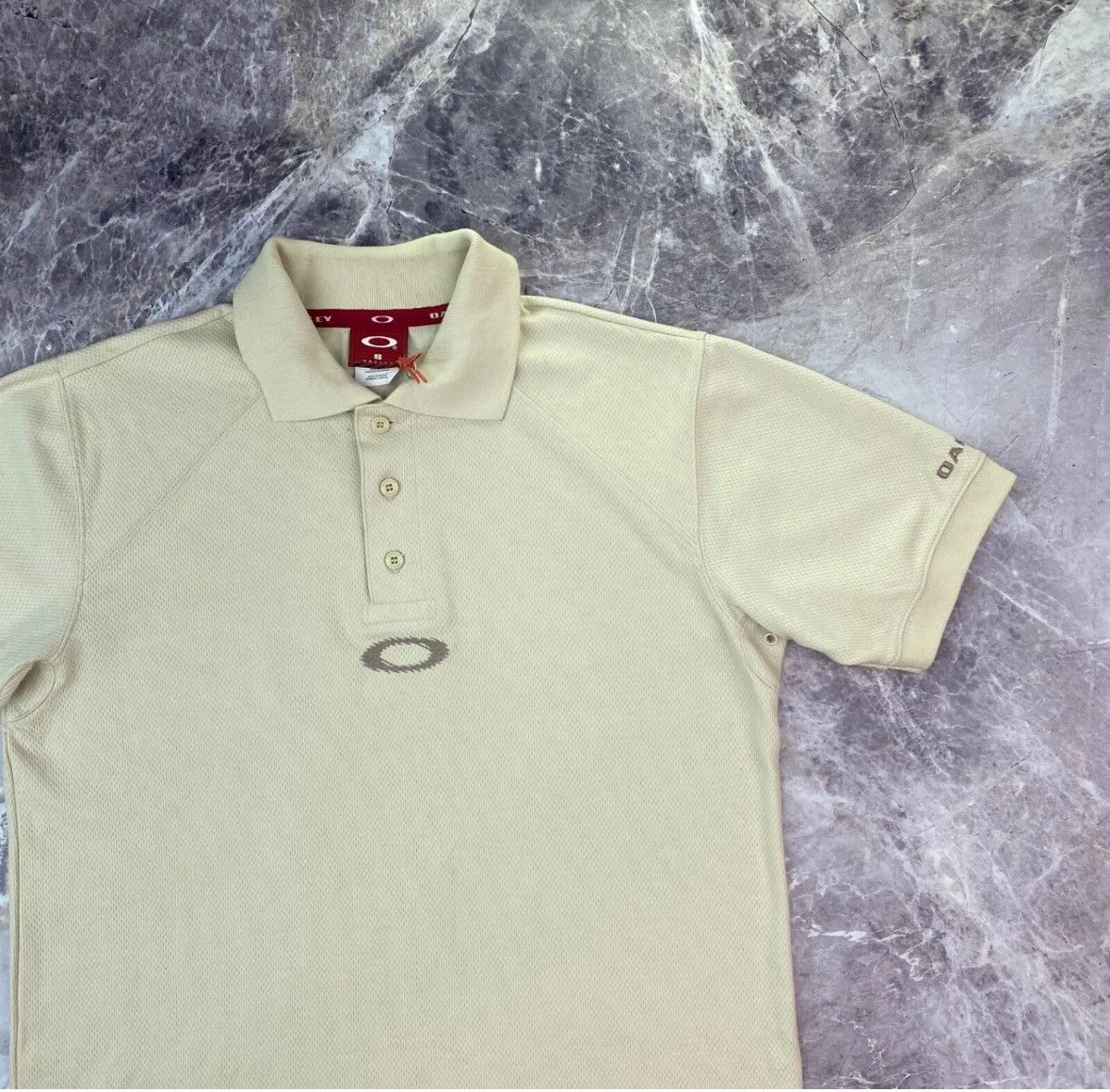 Oakley Vintage 90s Oakley Center Logo Beige Polos T-shirt Y2K Size US S / EU 44-46 / 1 - 4 Thumbnail