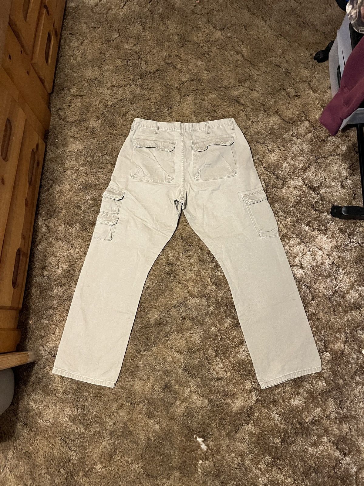 Wrangler Vintage Wrangler Multi Pocket Beige Cargo Pants 36 x 32 Size US 36 / EU 52 - 1 Thumbnail