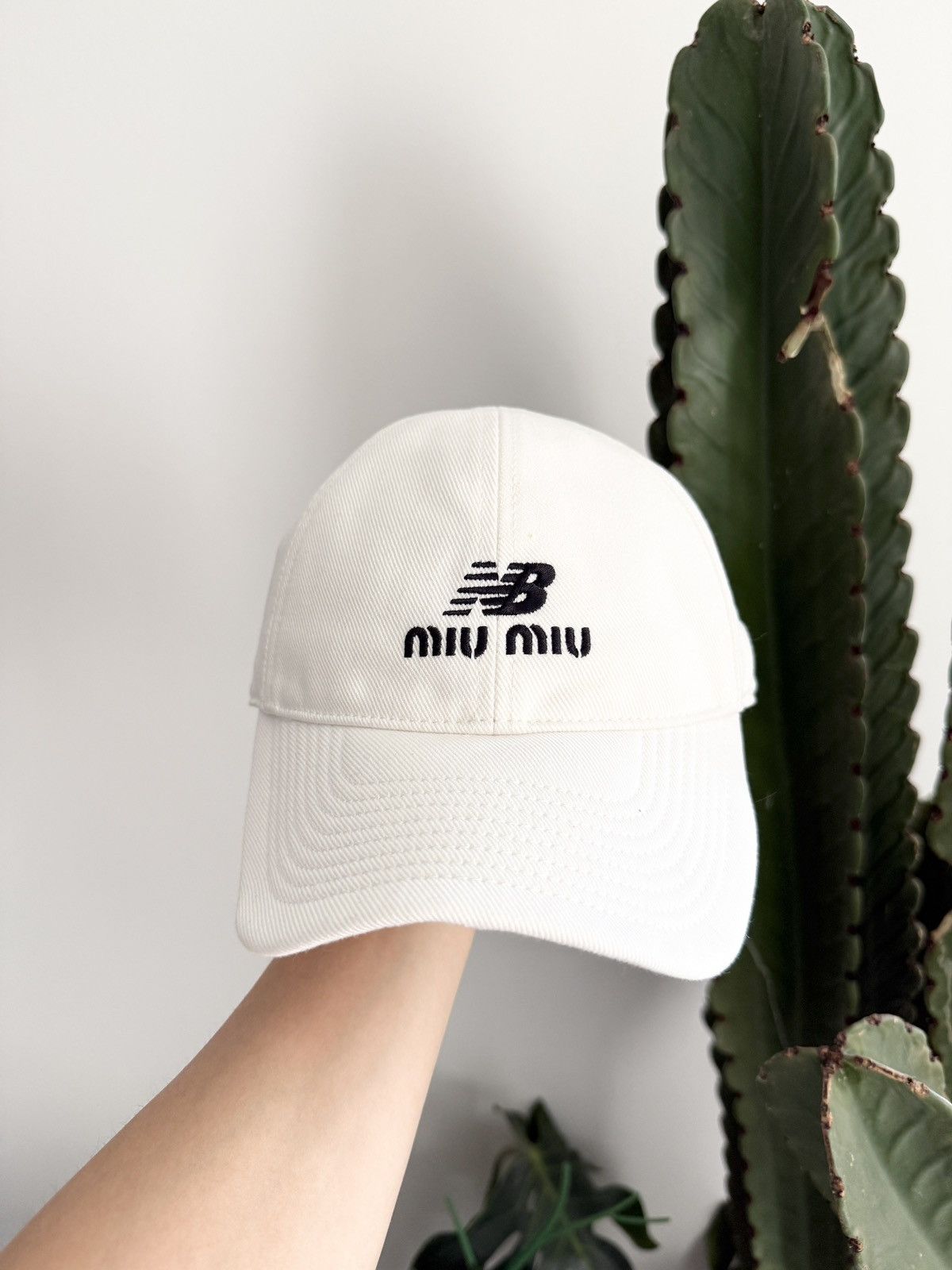 Miu Miu × New Balance RARE! Miu Miu x New Balance Red Cord Tennis Cap Hat Size ONE SIZE - 2 Thumbnail