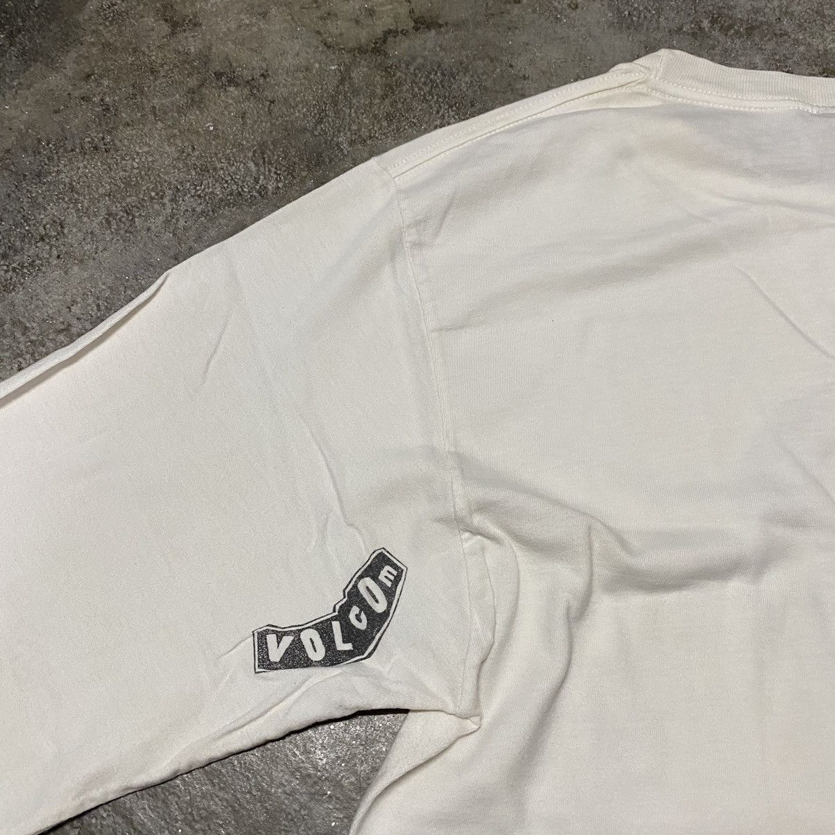 Vintage × Volcom VINTAGE VOLCOM REVOLUTION IS EMINENT T SHIRT Size US M / EU 48-50 / 2 - 11 Thumbnail