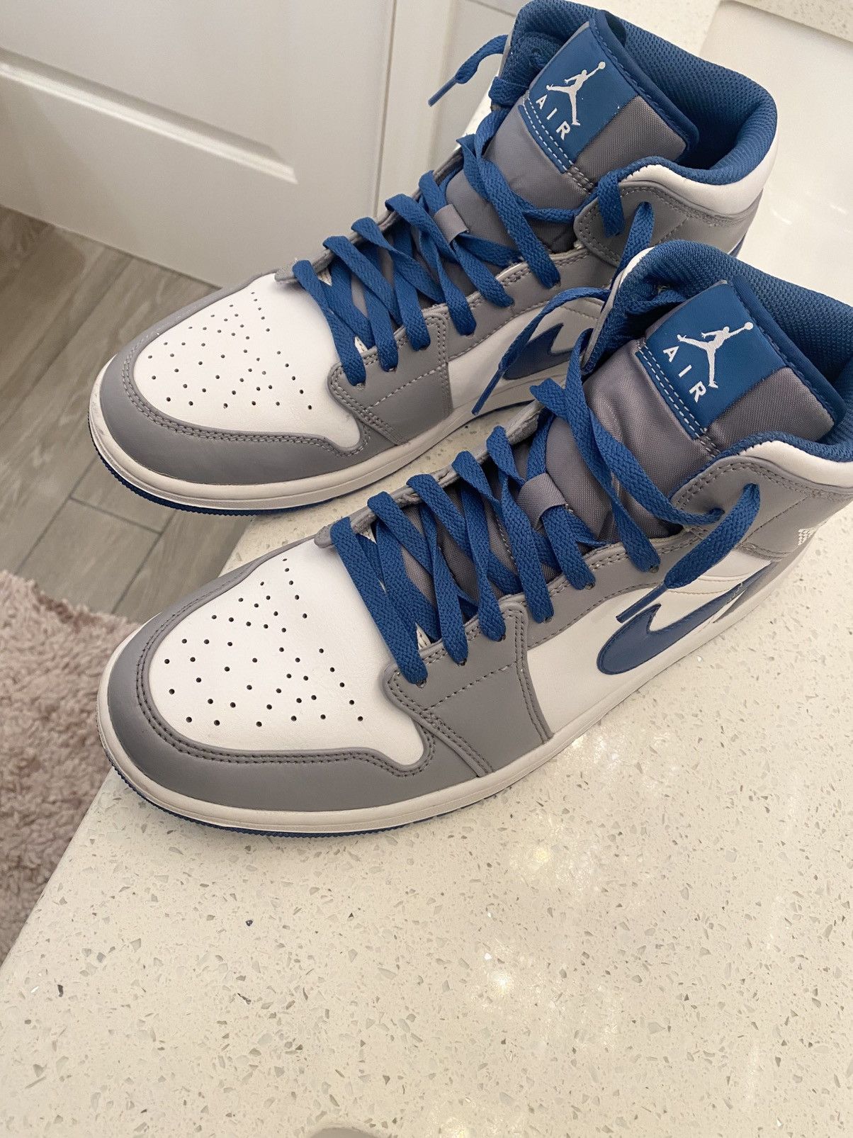 Jordan Brand Jordan 1 true blue mid Size US 11.5 / EU 44-45 - 2 Thumbnail