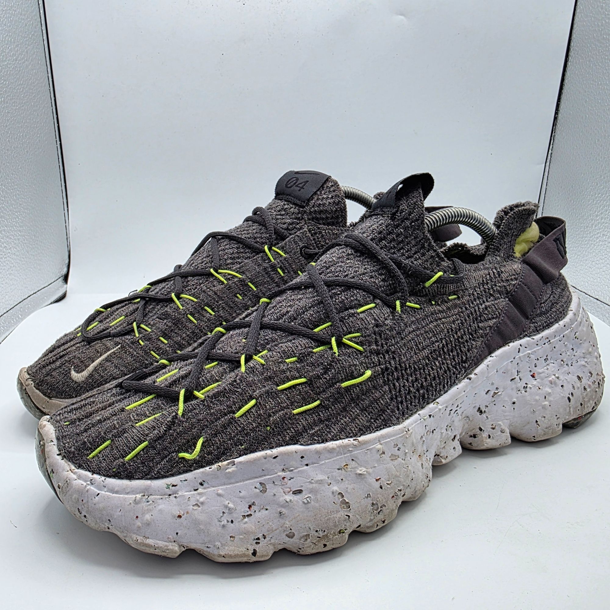 Nike Nike Space Hippie 04 Mens Size 11.5 Black Volt Sneaker Shoes Size US 11.5 / EU 44-45 - 4 Thumbnail