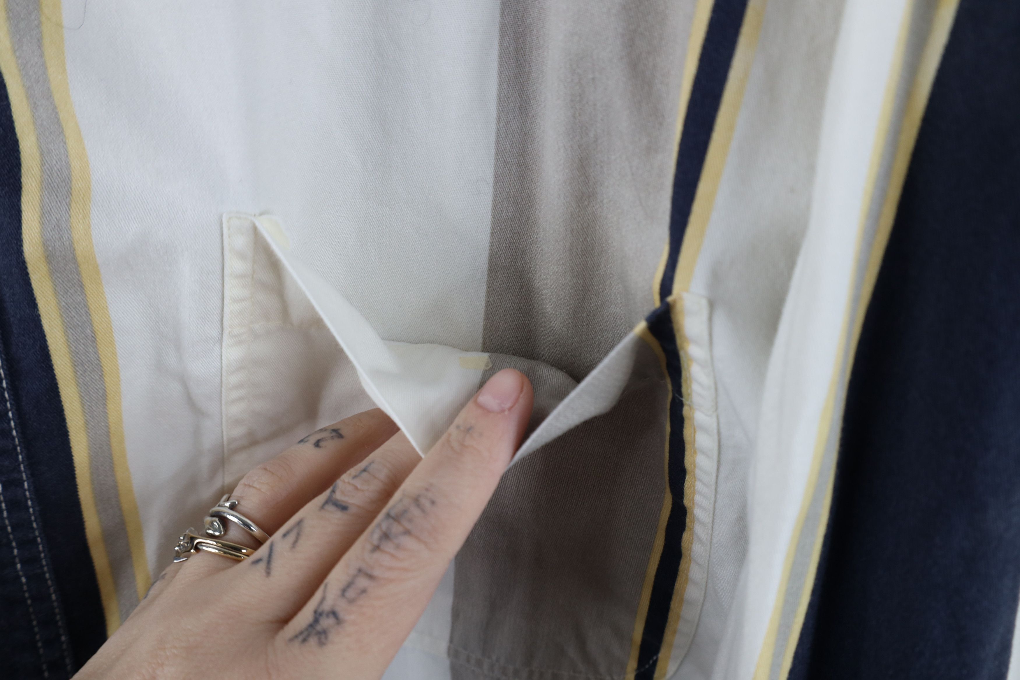 Vintage Vintage 90s Streetwear Block Collared Button Down Shirt Size US XL / EU 56 / 4 - 5 Thumbnail