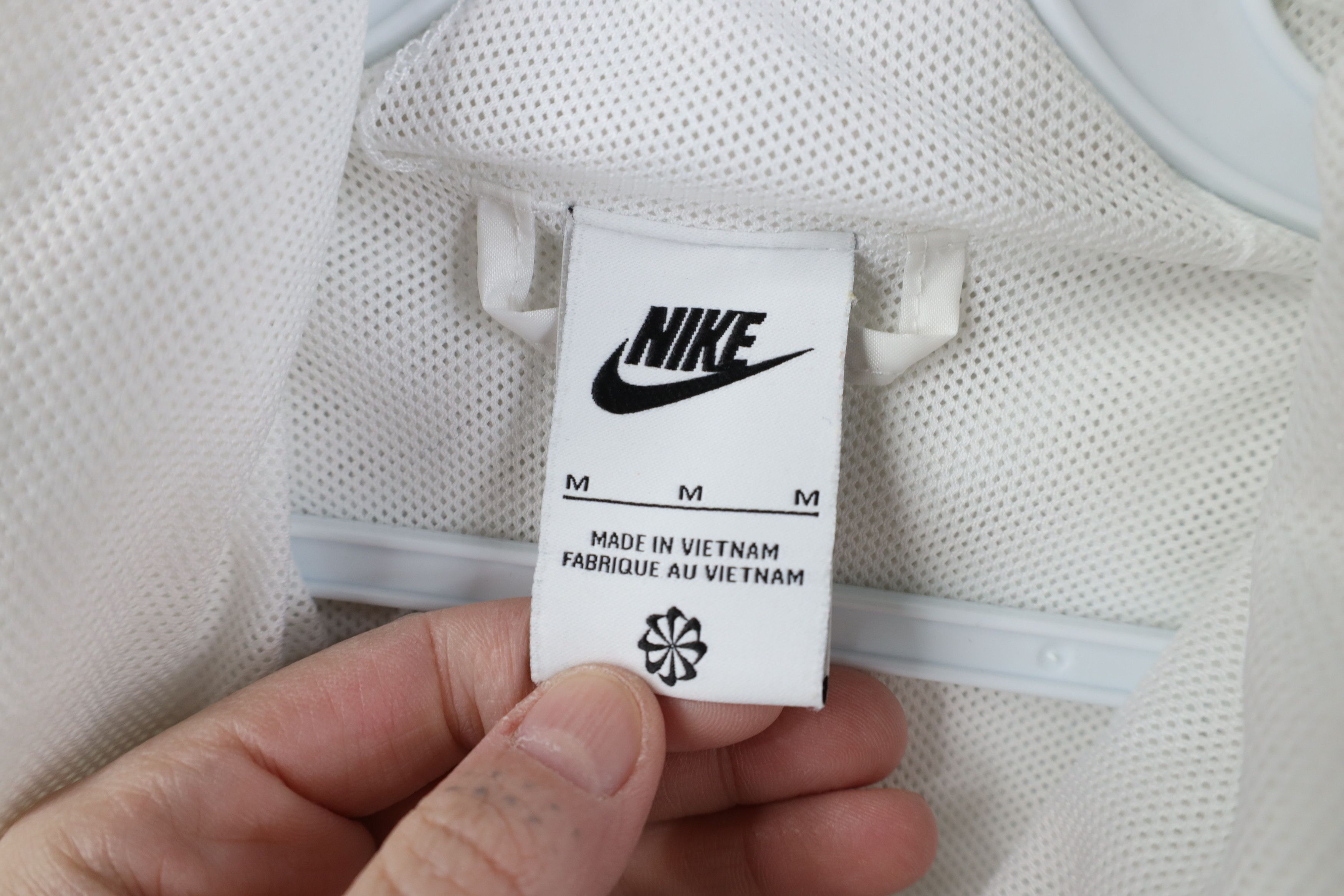 Nike Y2K Nike Color Block Hooded Windrunner Windbreaker Jacket Size US M / EU 48-50 / 2 - 9 Thumbnail