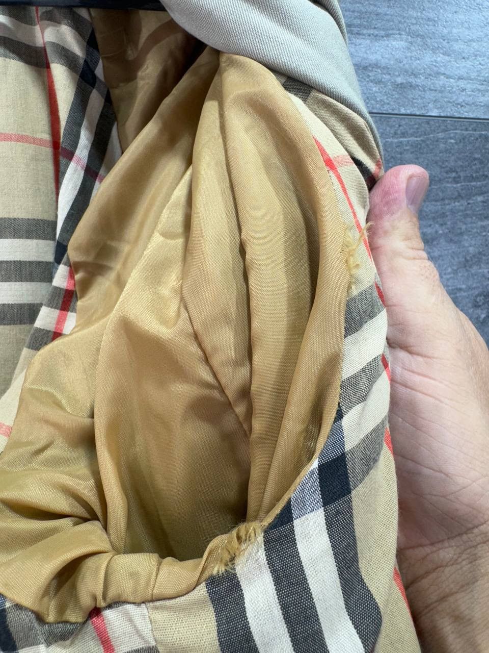 Burberry Vintage Burberry’s Trench Coat Jacket Mens Size L Size US L / EU 52-54 / 3 - 20 Thumbnail