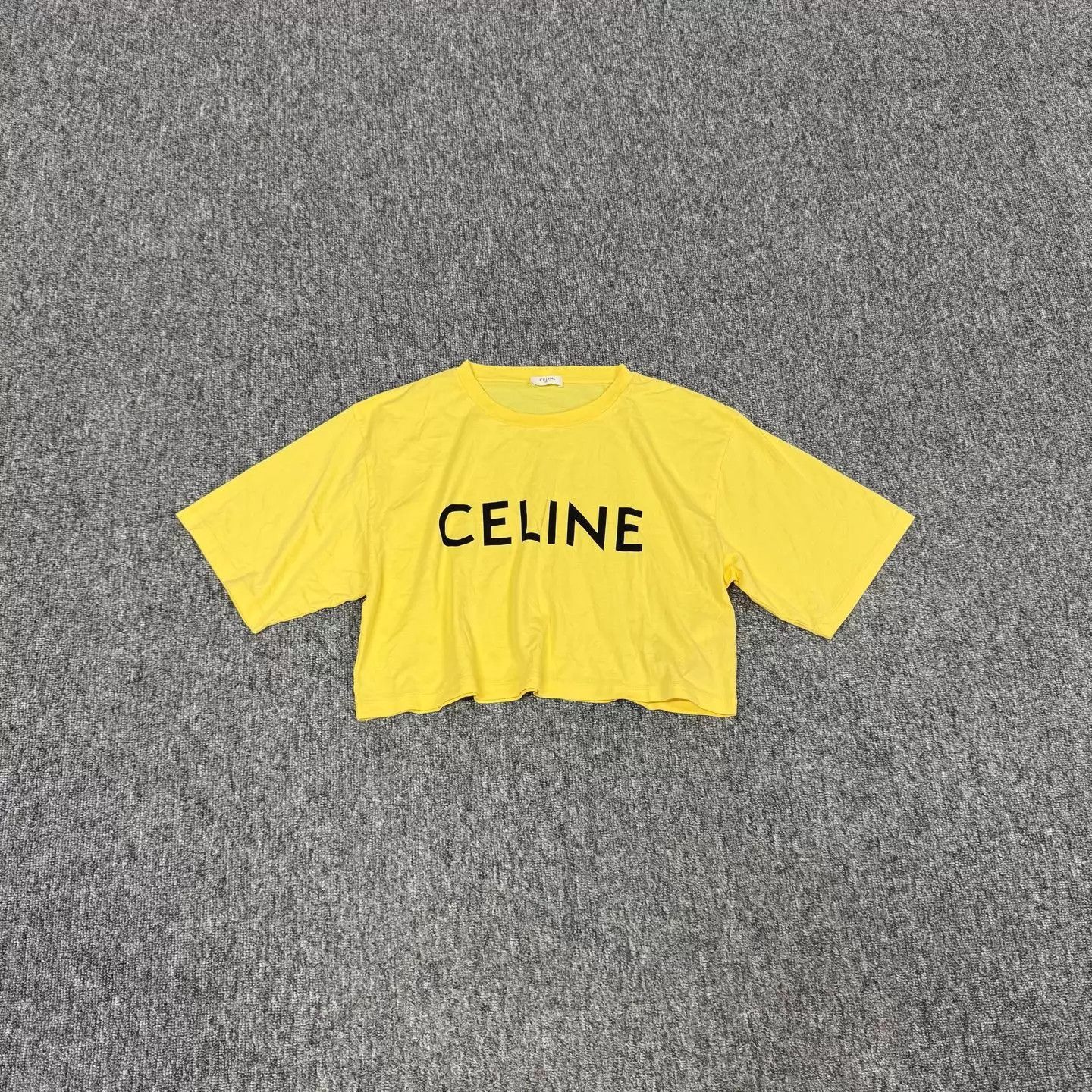 Celine Celine Yellow Big Logo Short Short-Sleeve T M 99 New Size M / US 6-8 / IT 42-44 - 1 Thumbnail