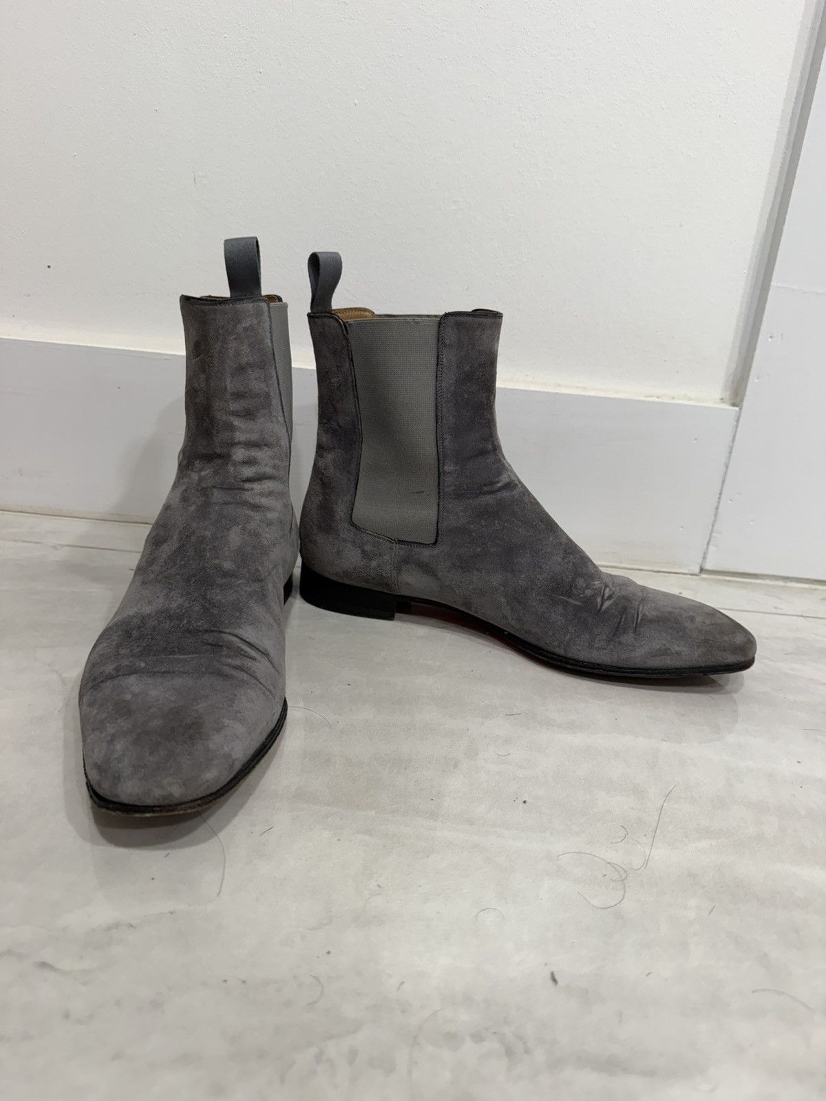 Christian Louboutin Christian Louboutin Roadie chelsea boot Gray Suede Size US 7.5 / EU 40-41 - 3 Thumbnail