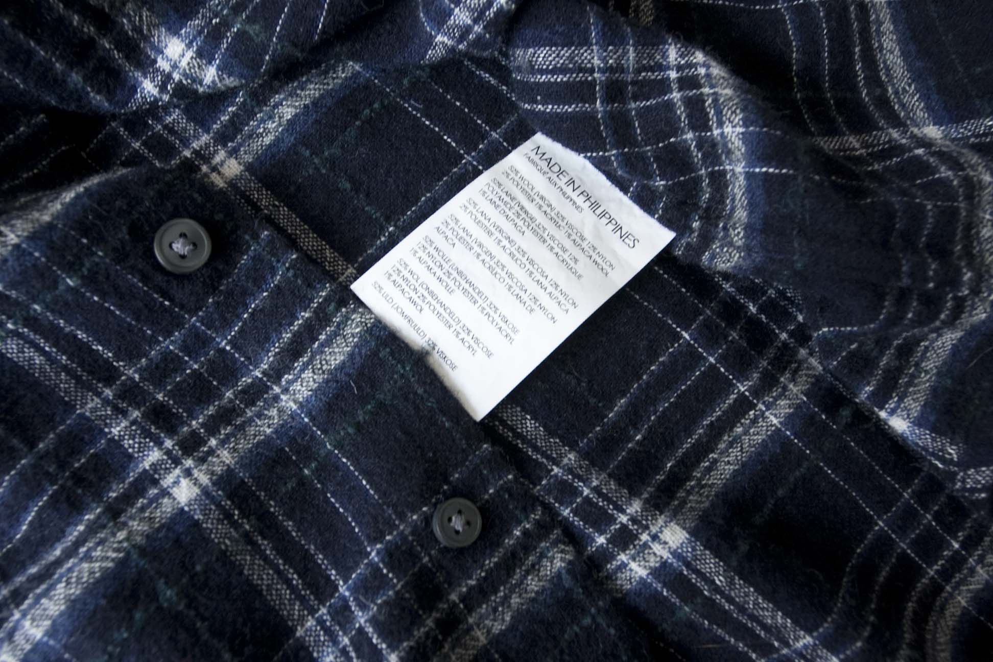 Club Monaco Club Monaco Shirt Flannel Size M/L Dark Blue Plaid 52% Wool Size US M / EU 48-50 / 2 - 6 Thumbnail