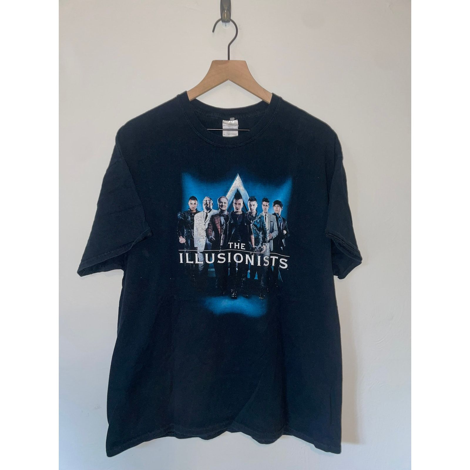Gildan The Illusionists Shirt Witness The Impossible Black Tee Y2K Size US XL / EU 56 / 4 - 1 Thumbnail