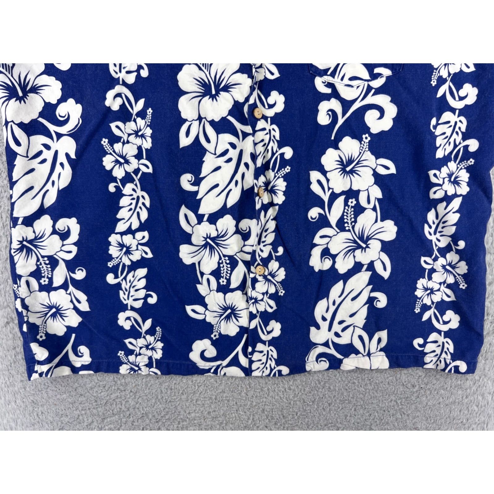 Vintage VINTAGE Hawaiian Shirt Adult Large Blue White Floral Lucent Embroidery IT Tele Size US L / EU 52-54 / 3 - 5 Thumbnail