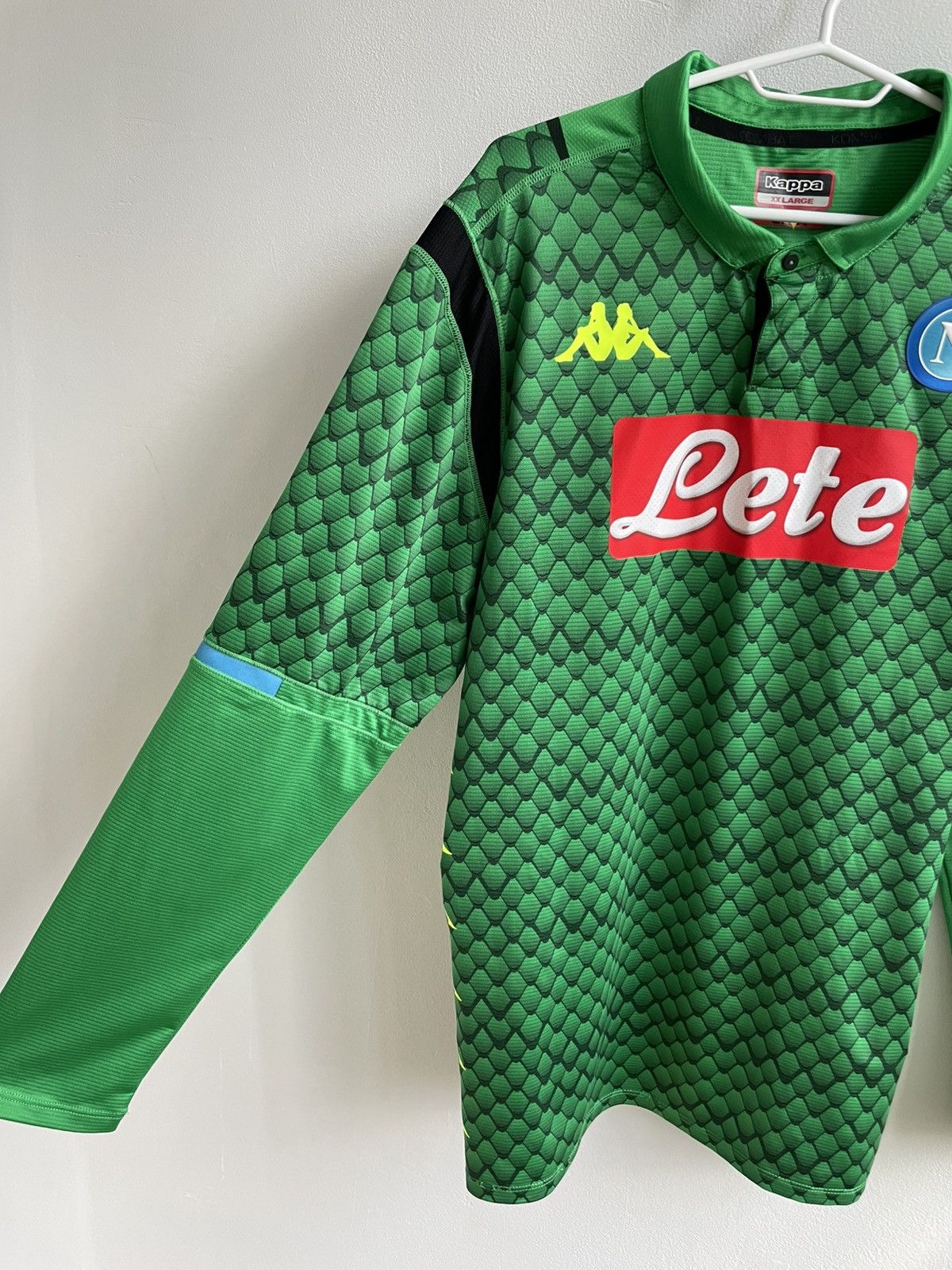 Vintage Napoli 2018 2019 Goalkeeper Home Shirt Football Soccer Jersy Size US XXL / EU 58 / 5 - 8 Thumbnail