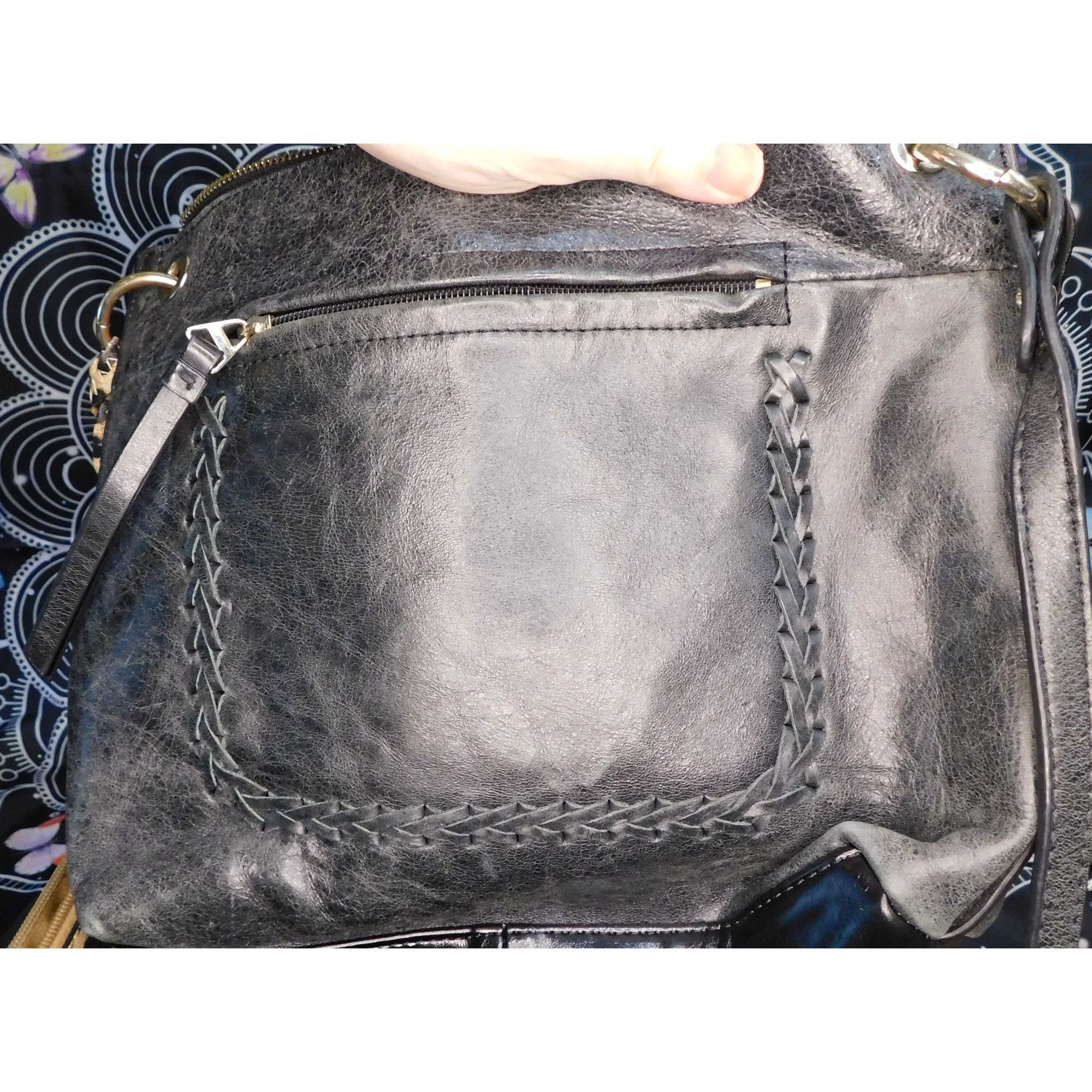 Tommy Bahama Tommy Bahama Ipis Leather Zip Crossbody Bag Size ONE SIZE - 8 Thumbnail