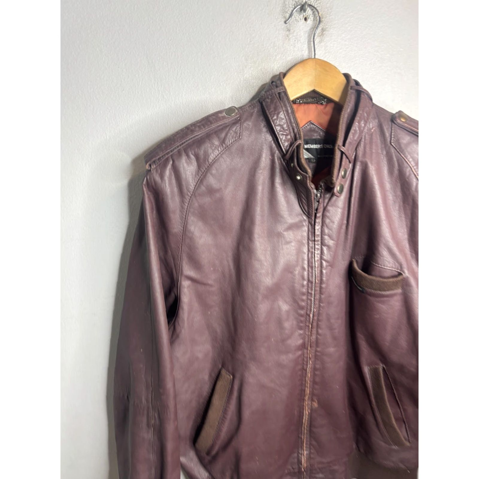 Members Only VINTAGE Members Only Jacket Mens 42 Brown Leather Bomber Flight Zip Pockets 80s Size US XS / EU 42 / 0 - 2 Thumbnail