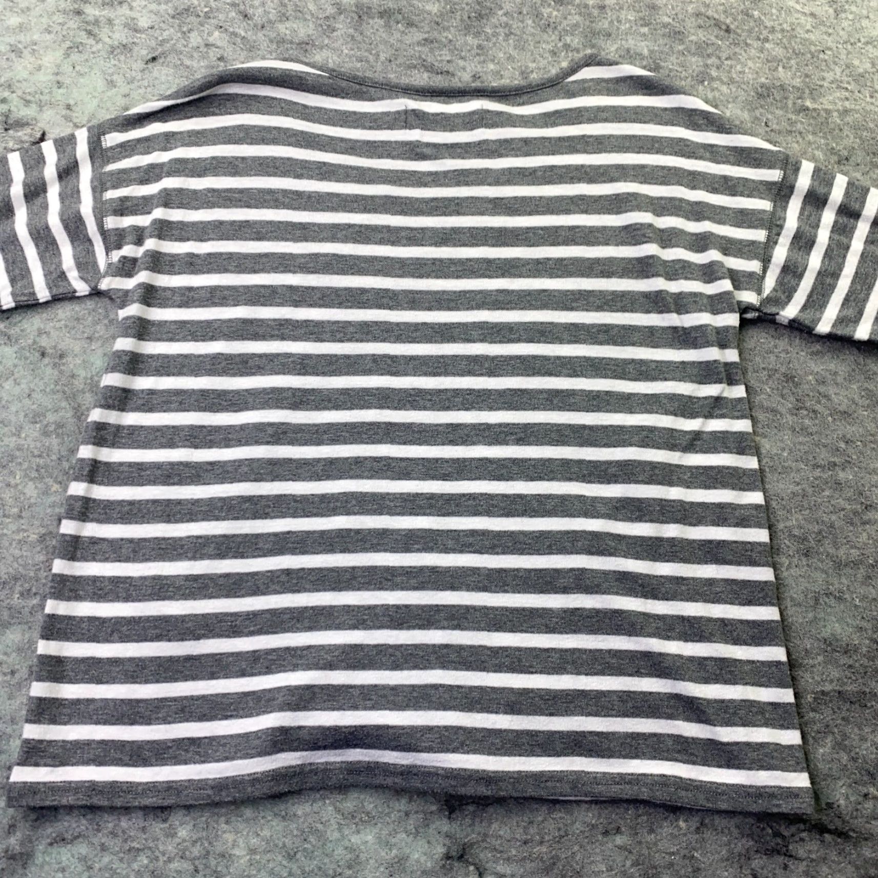 Abercrombie & Fitch Abercrombie & Fitch Womens Shirt Top M Gray Striped Rhinestones T-Shirt Casual Size M / US 6-8 / IT 42-44 - 7 Thumbnail