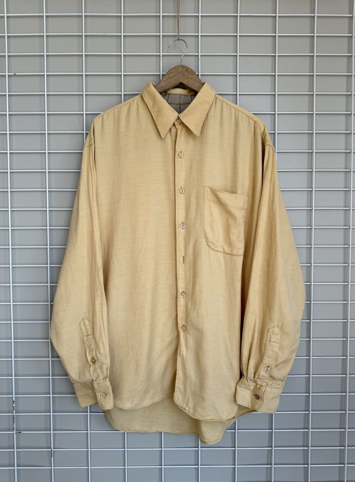 Burberry Burberry London Vintage Button Shirt Mens Size L Checked Size US L / EU 52-54 / 3 - 1 Thumbnail