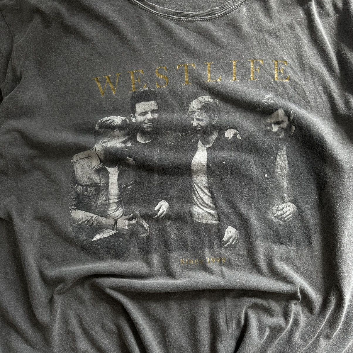 Band Tees × Vintage Vintage Westlife T-shirts Band Tee Rock Y2K Big logo 00s Size US XL / EU 56 / 4 - 8 Thumbnail