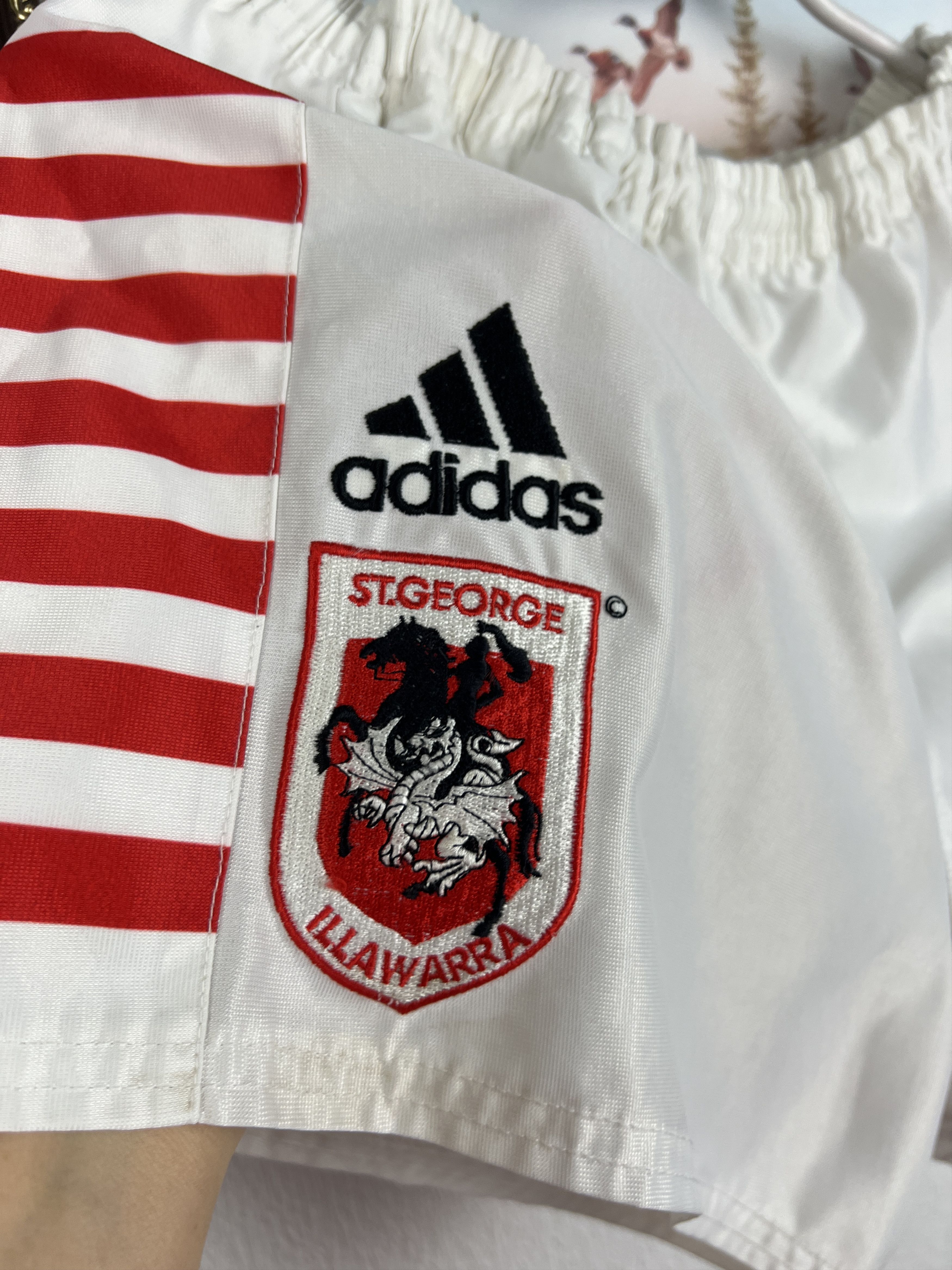 Adidas Vintage Adidas St George Illawarra Dragons NRL Shorts Rugby Size US 36 / EU 52 - 5 Thumbnail
