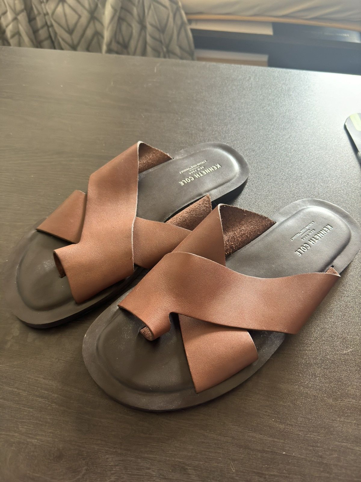 Kenneth Cole Ideal Leather Sandal Size US 10 / EU 43 - 1 Thumbnail