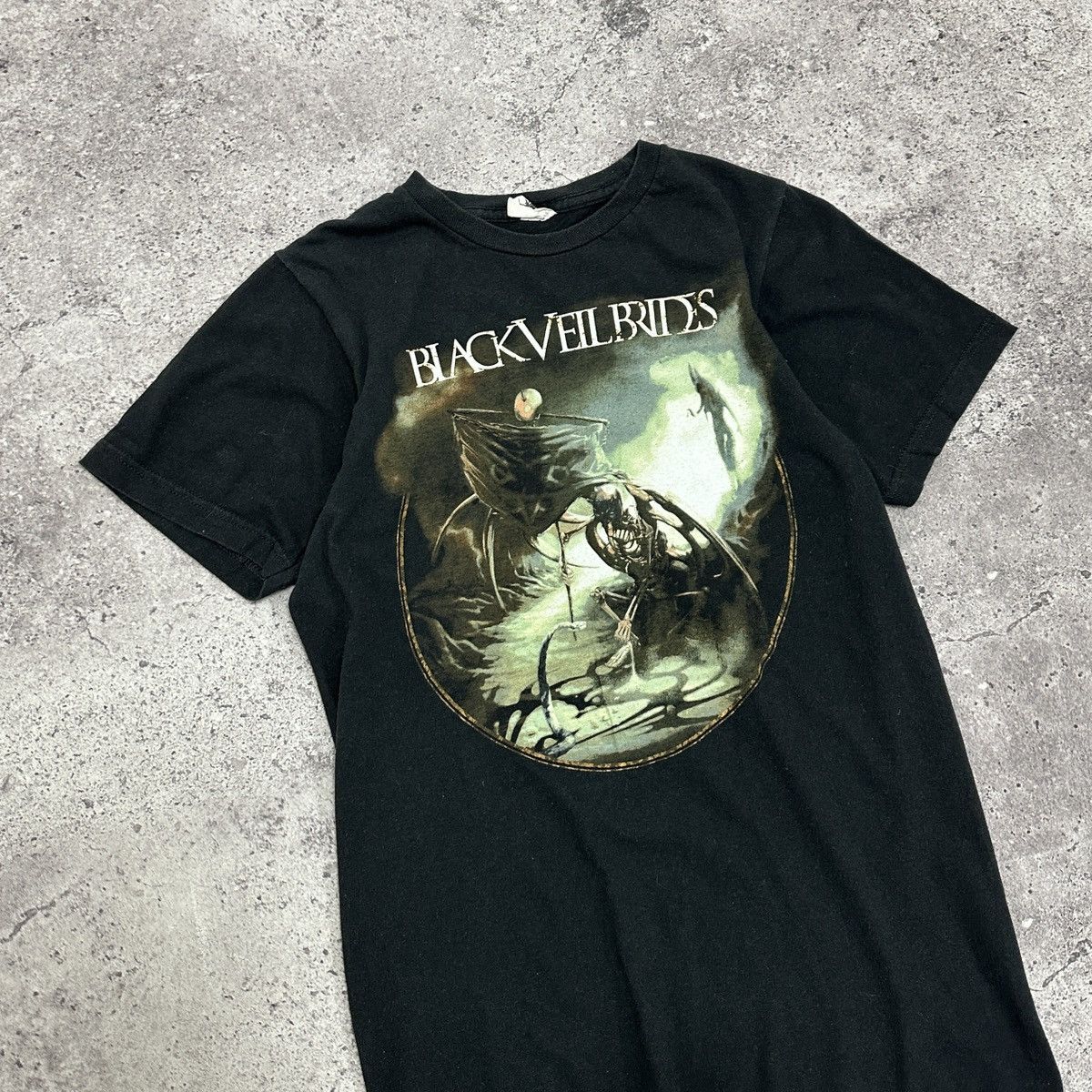 Band Tees Vintage 00s Black Veil Brides Anubis Skull tee y2k rock band Size S / US 4 / IT 40 - 3 Thumbnail