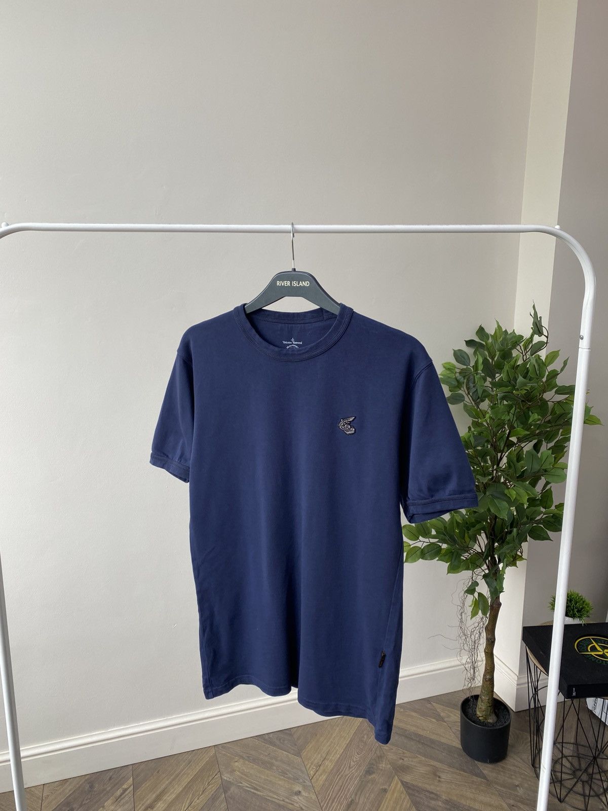 Designer × Vintage × Vivienne Westwood Vintage Vivienne Westwood Anglomania Boxy Badge Tee Size US S / EU 44-46 / 1 - 1 Thumbnail