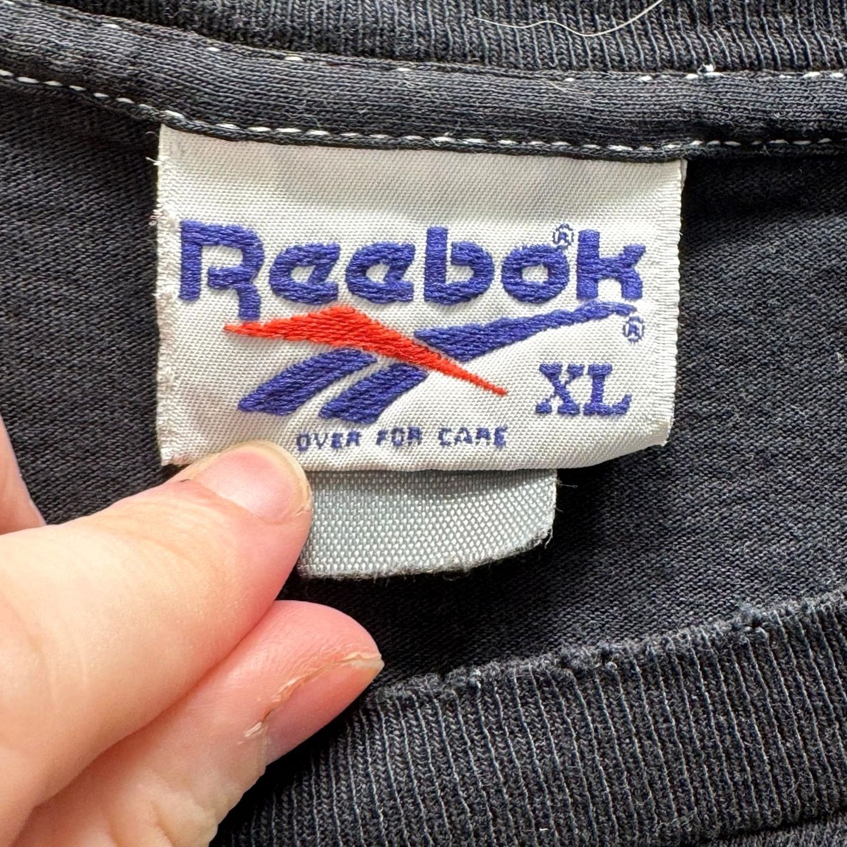 Reebok Vintage Reebok Shirt L Black Crewneck Embroidered Logo Cotton 90s Mens Size US L / EU 52-54 / 3 - 7 Thumbnail