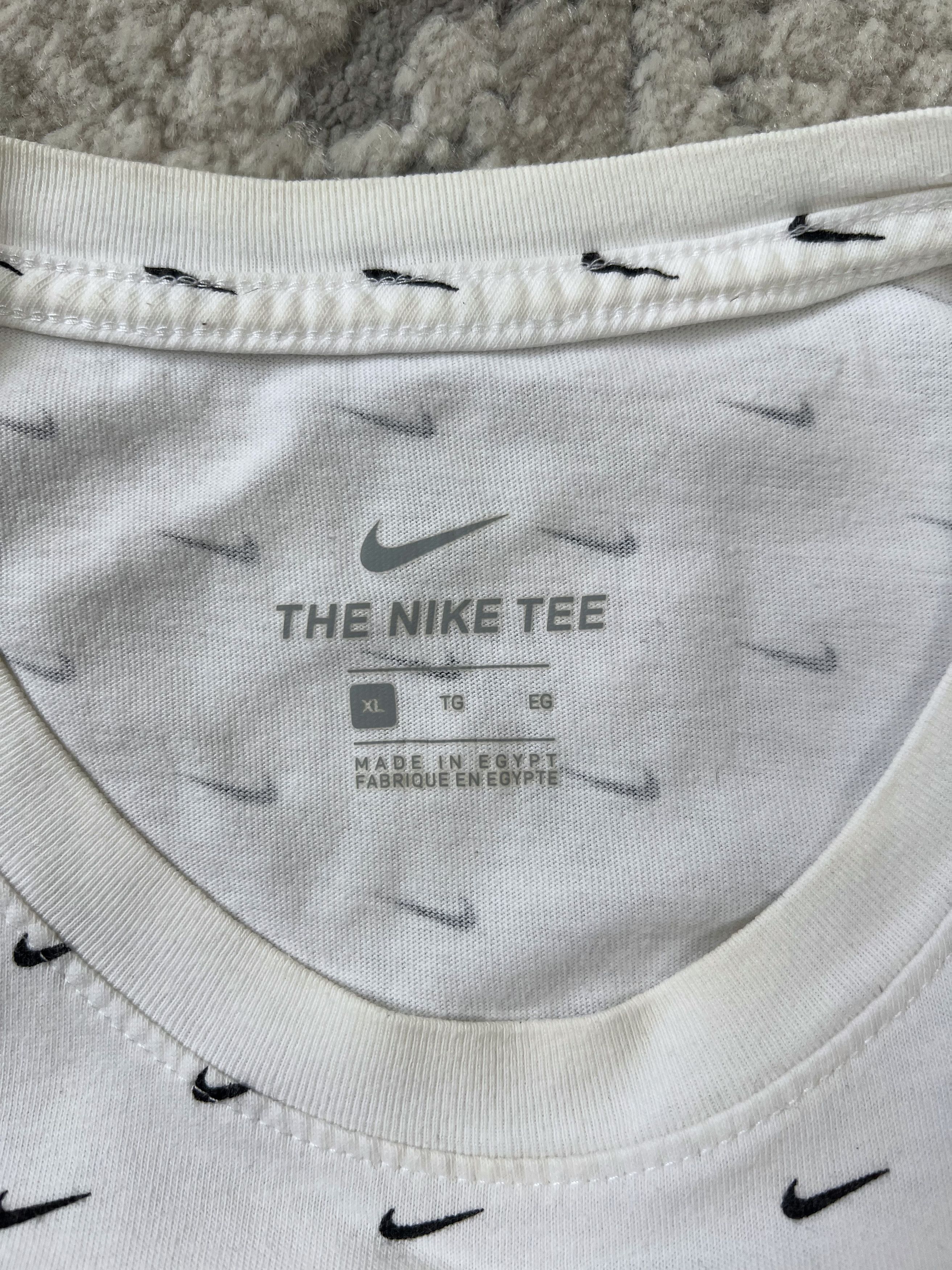 Nike Nike All-Over Mini Swoosh Logo T-Shirt Tee XL Size US XL / EU 56 / 4 - 17 Thumbnail