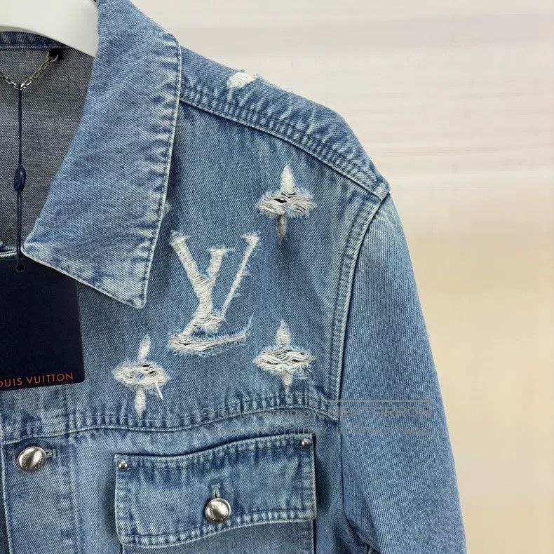 Louis Vuitton Louis Vuitton Blue destruction logo denim jacket Size US XL / EU 56 / 4 - 4 Thumbnail
