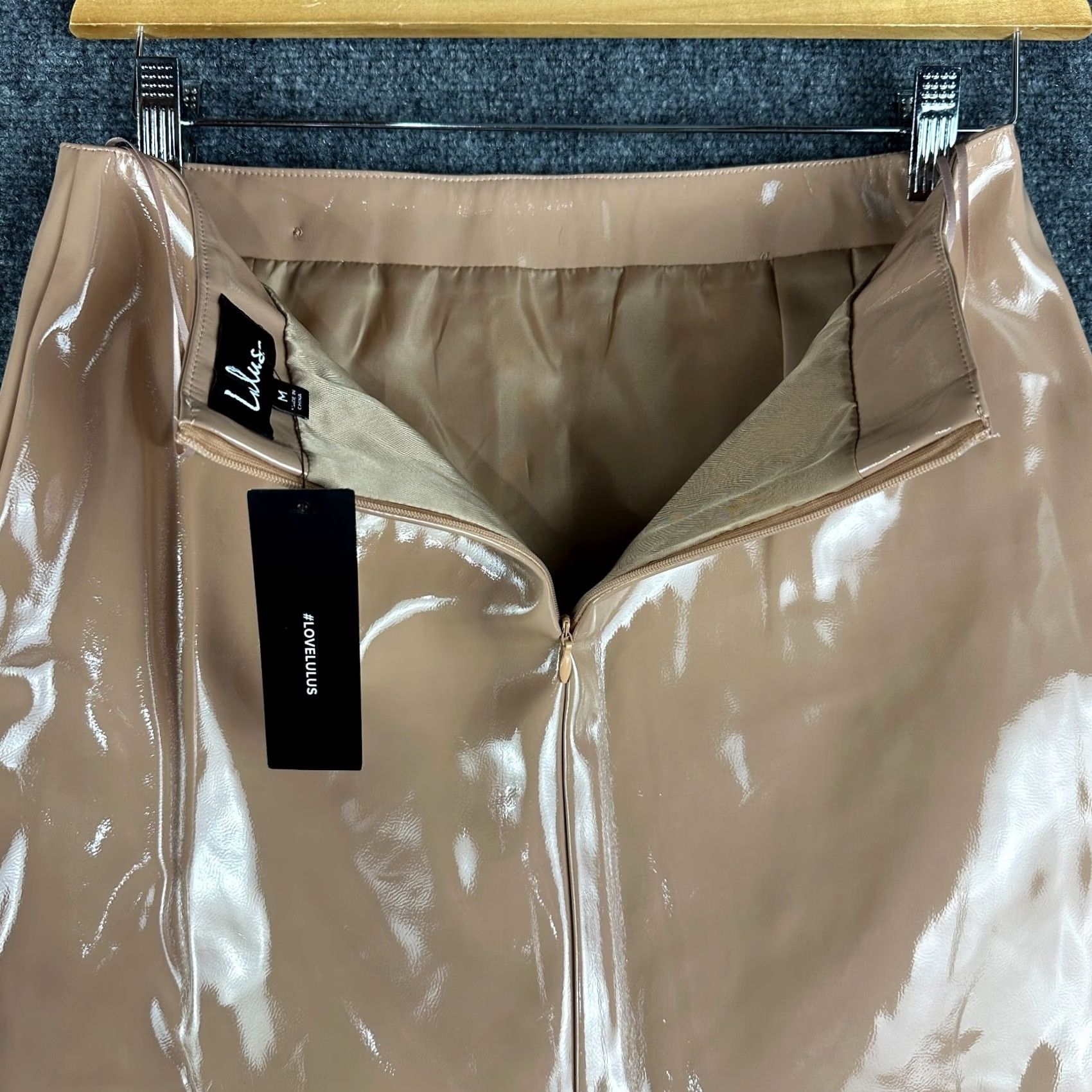 Lulus Lulus Skirt Womens Medium Tan PU Pencil Button Front Lined NEW Size 32" / US 10 / IT 46 - 8 Thumbnail