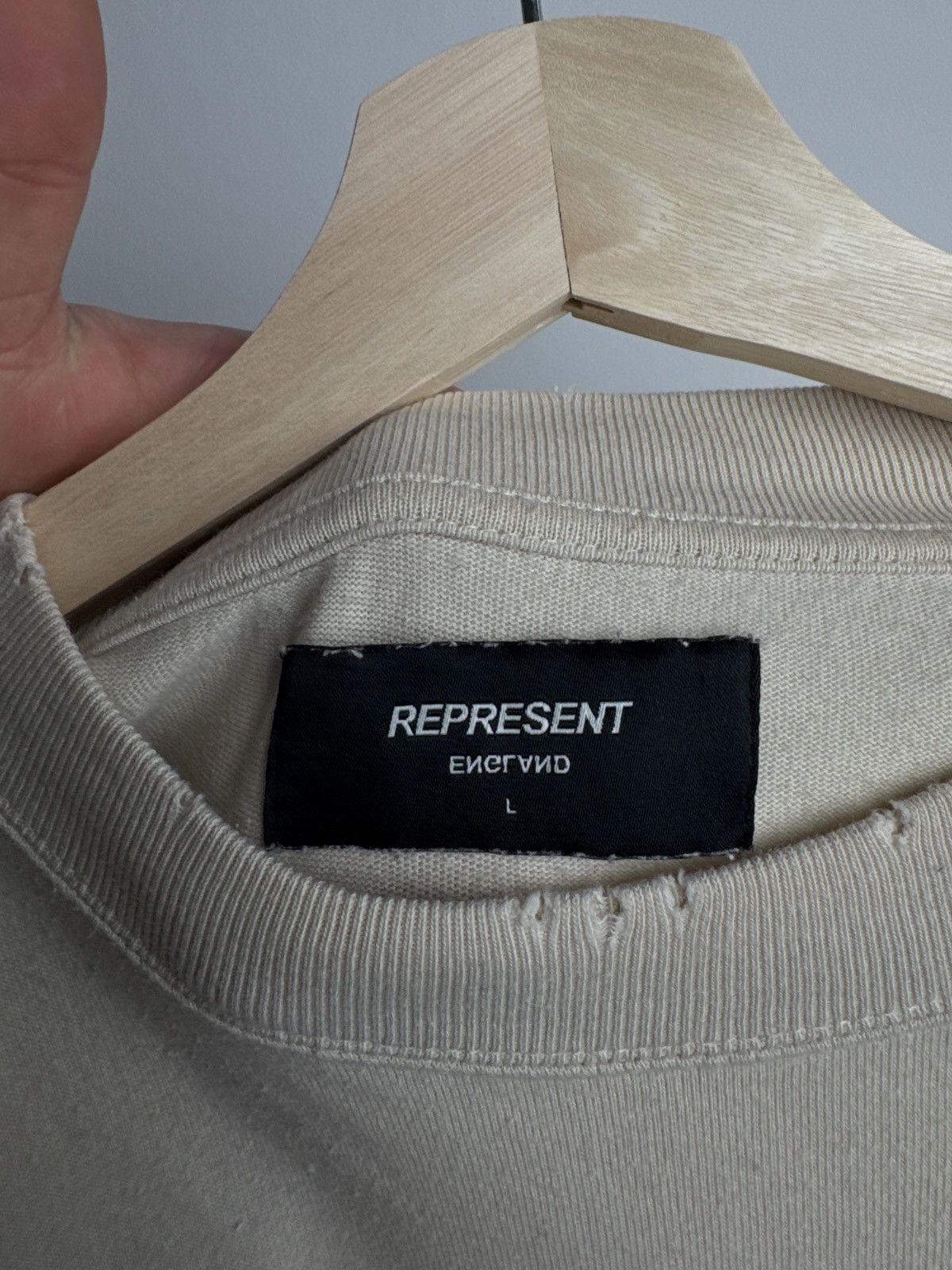 Represent Clo. Represent Only The Strong Survive Shark Size US L / EU 52-54 / 3 - 6 Thumbnail
