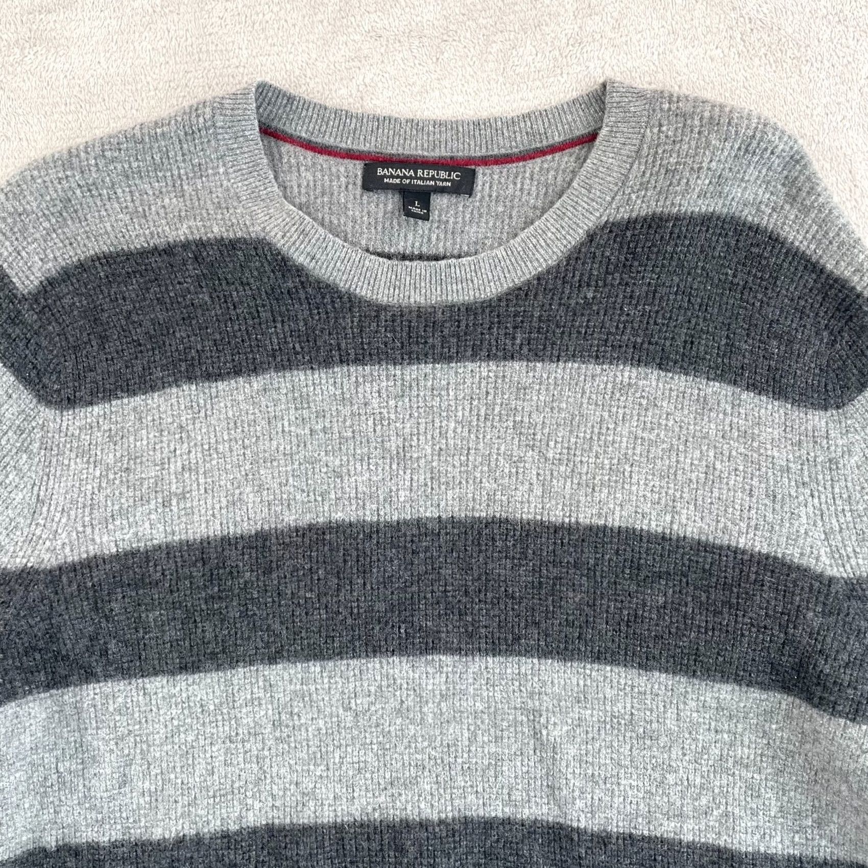 Banana Republic Banana Republic Sweater Men L Gray Striped Merino Wool Crew Neck NWOT Size US L / EU 52-54 / 3 - 3 Thumbnail
