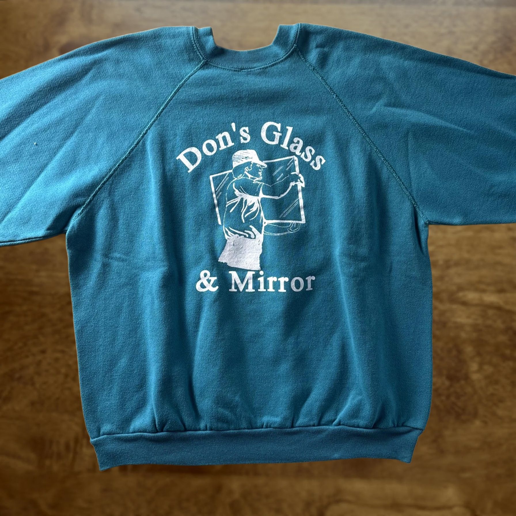 Vintage VINTAGE Don’s Glass & Mirror Sweatshirt Mens M Blue Graphic Print Pullover Raglan Fleece Logo 90s Size US M / EU 48-50 / 2 - 1 Thumbnail