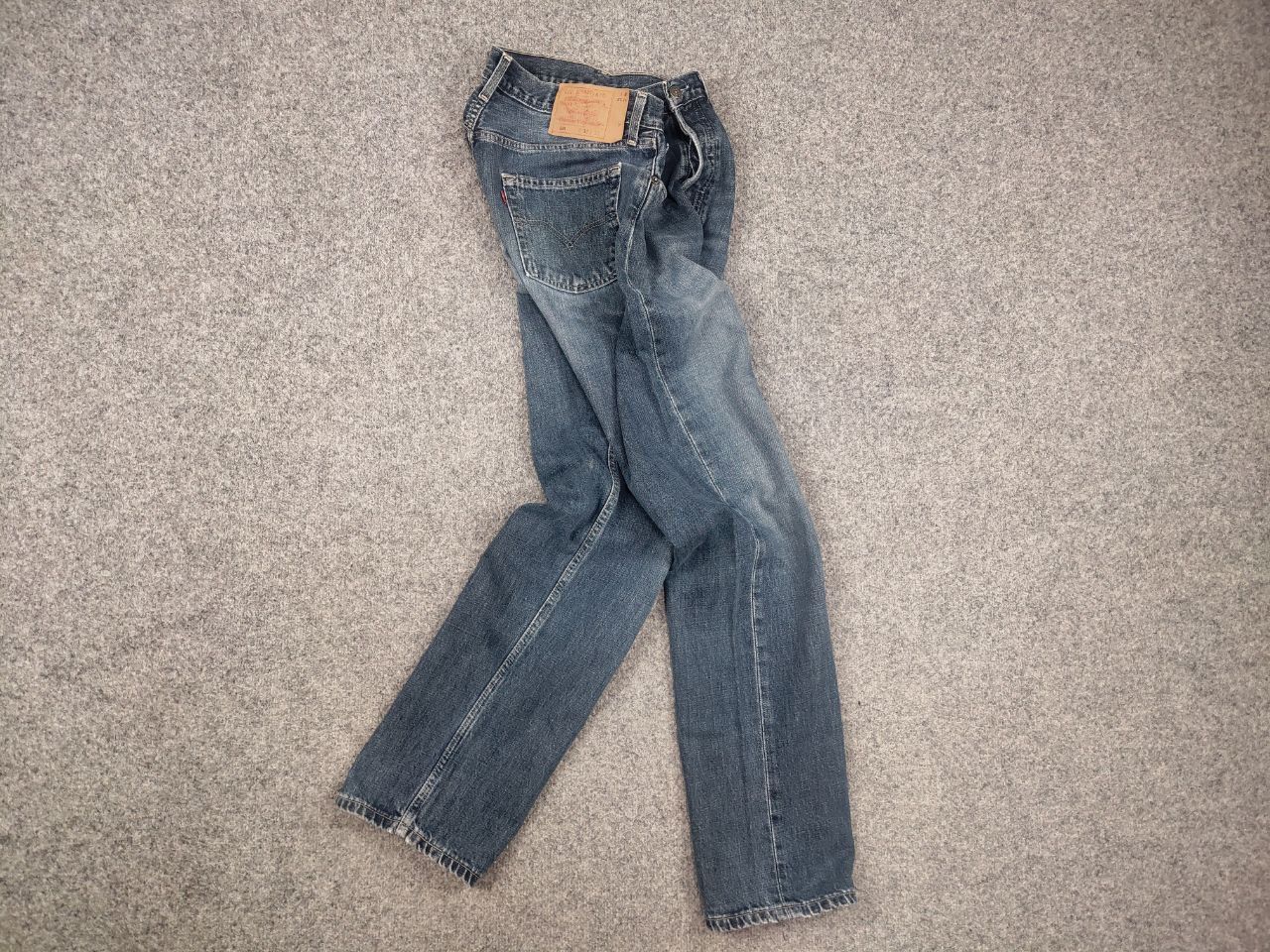 Levi's Vintage 90's Levi's 501 USA Perfect Faded Blue denim Jeans Size US 32 / EU 48 - 10 Thumbnail