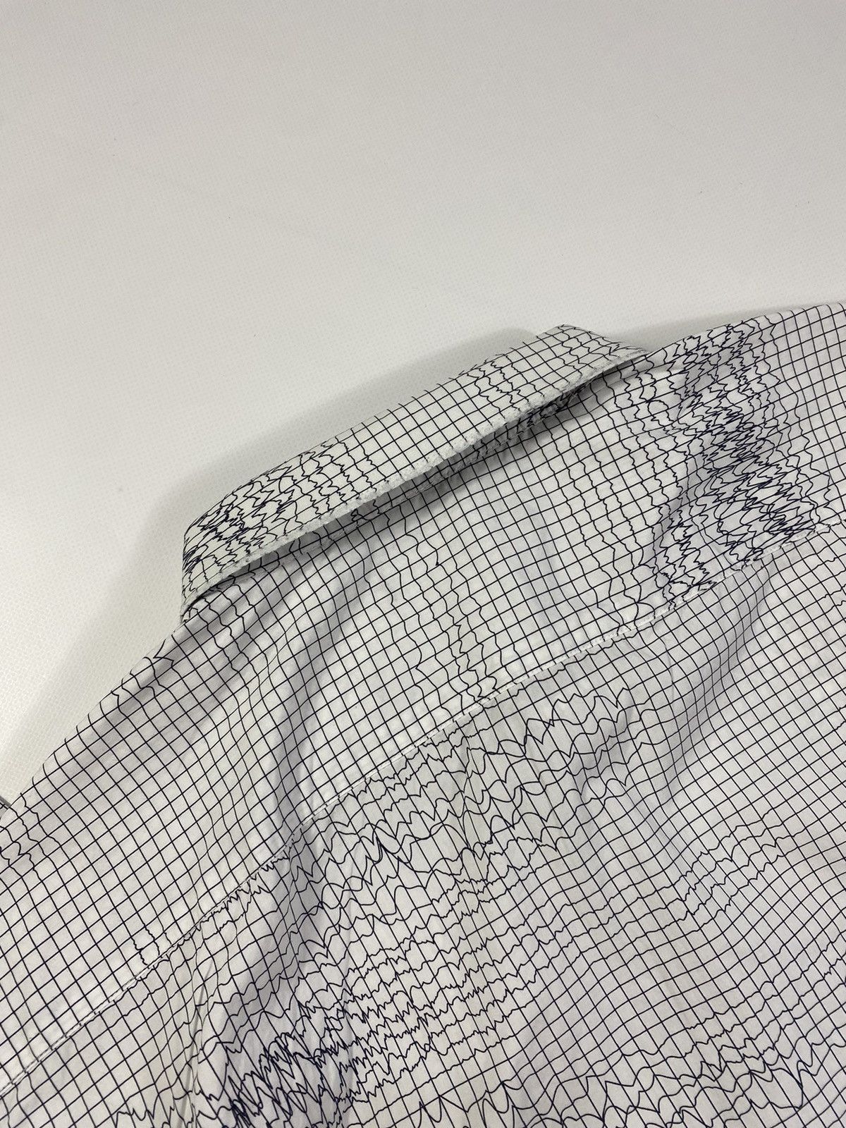 Vintage Avant Garde Cropped Distressed Spikes Geology Shirt Size US L / EU 52-54 / 3 - 13 Thumbnail