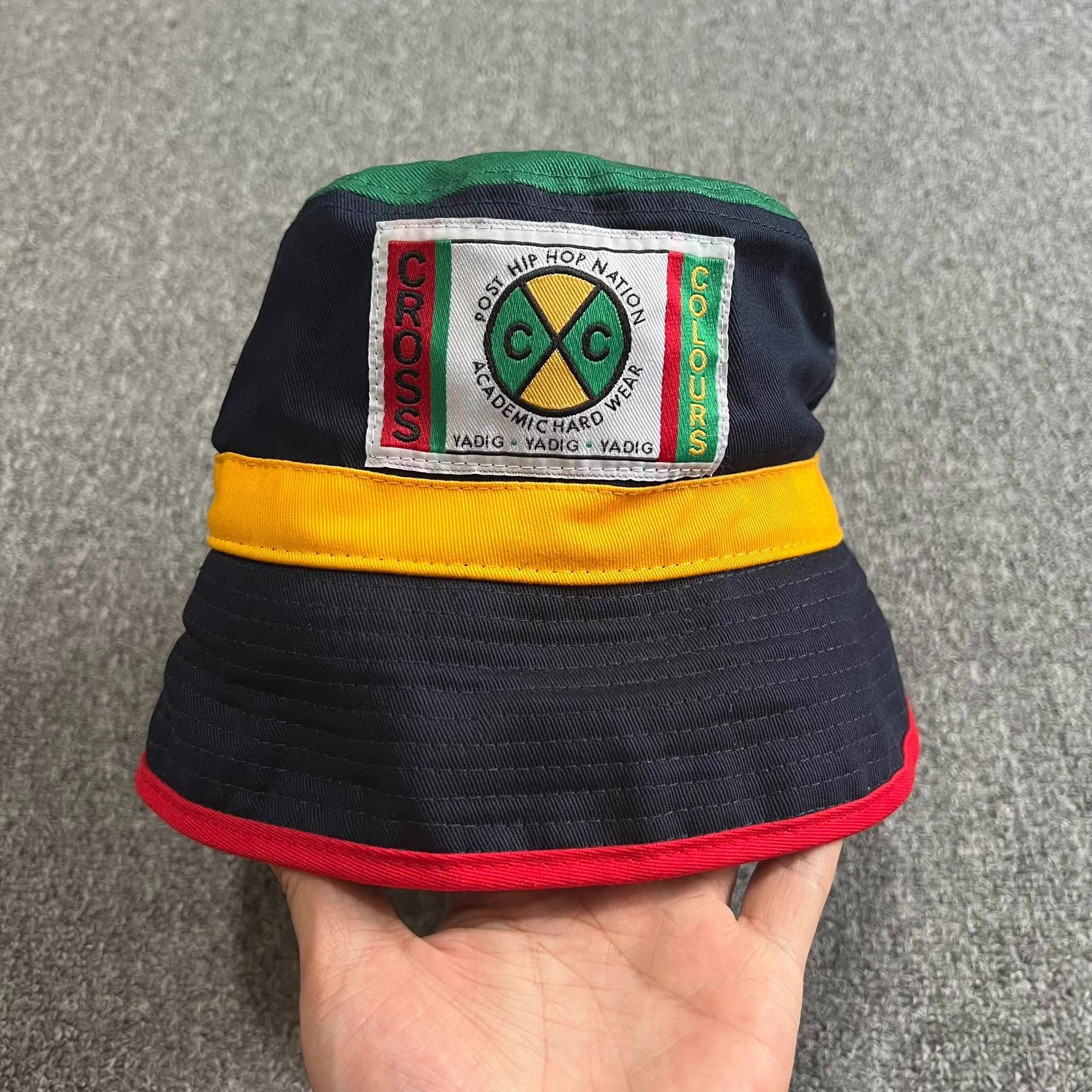 Cross Colours Cross Colours color-block embroidered bucket hat Q7 Size ONE SIZE - 1 Thumbnail