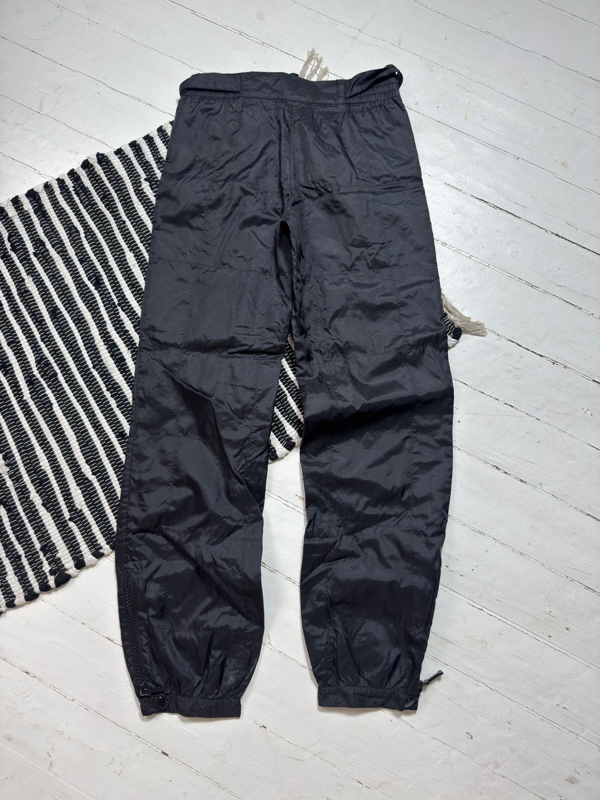 Iceberg VINTAGE ICEBERG NYLON AVANT GARDE PANTS Size 26" / US 2 / IT 38 - 12 Thumbnail