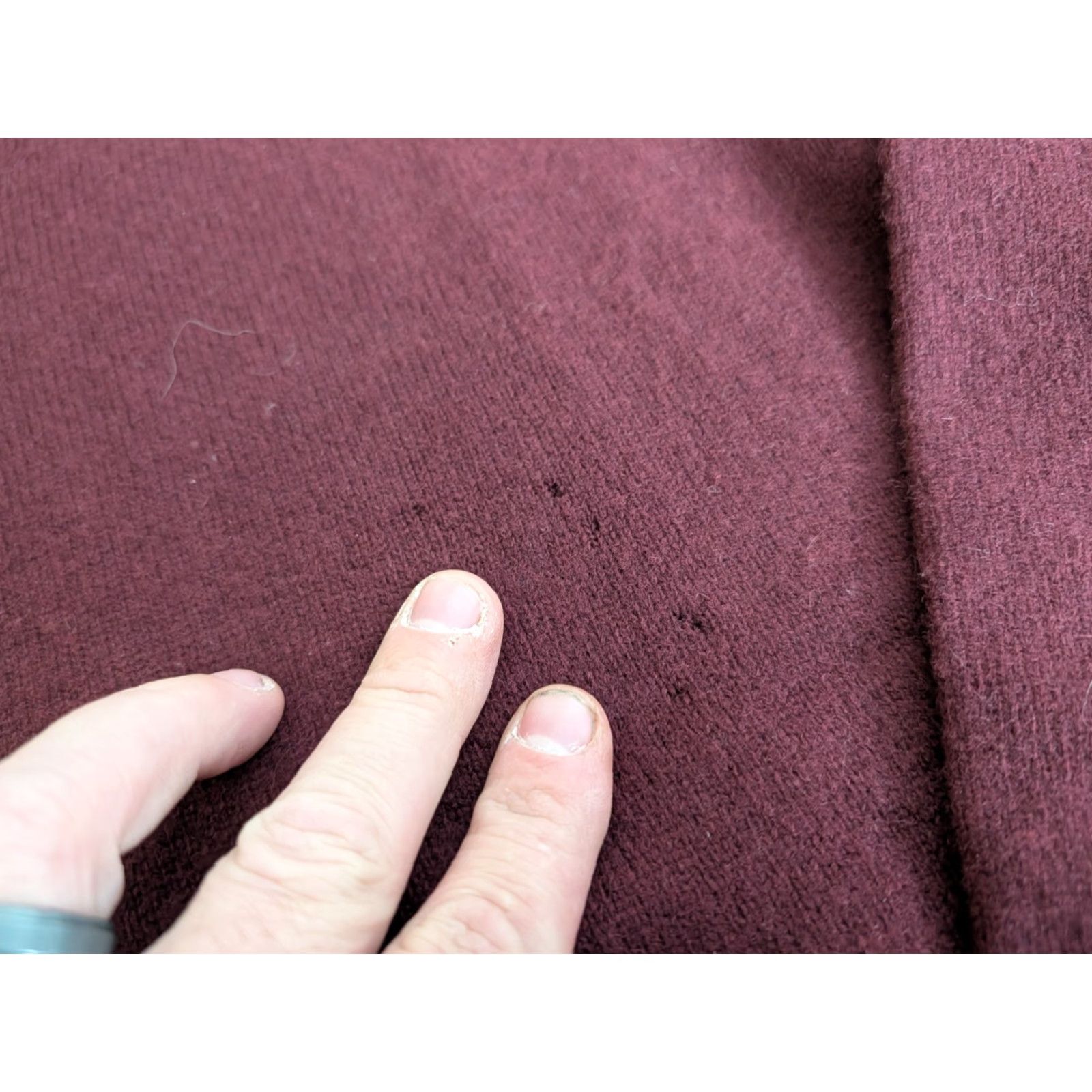 Eddie Bauer VINTAGE Eddie Bauer Sweater Mens XL Burgundy Lambs Wool V-Neck UK Christmas Pullover Knit Solid 90s Mens Size US XL / EU 56 / 4 - 5 Thumbnail