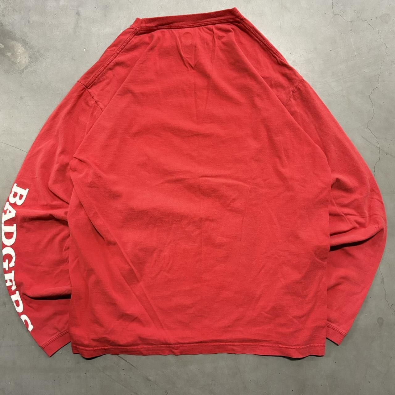 Vintage Crazy Vintage Y2K/2000s Wisconsin Badgers College Long Sleeve Shirt! Size US L / EU 52-54 / 3 - 3 Thumbnail